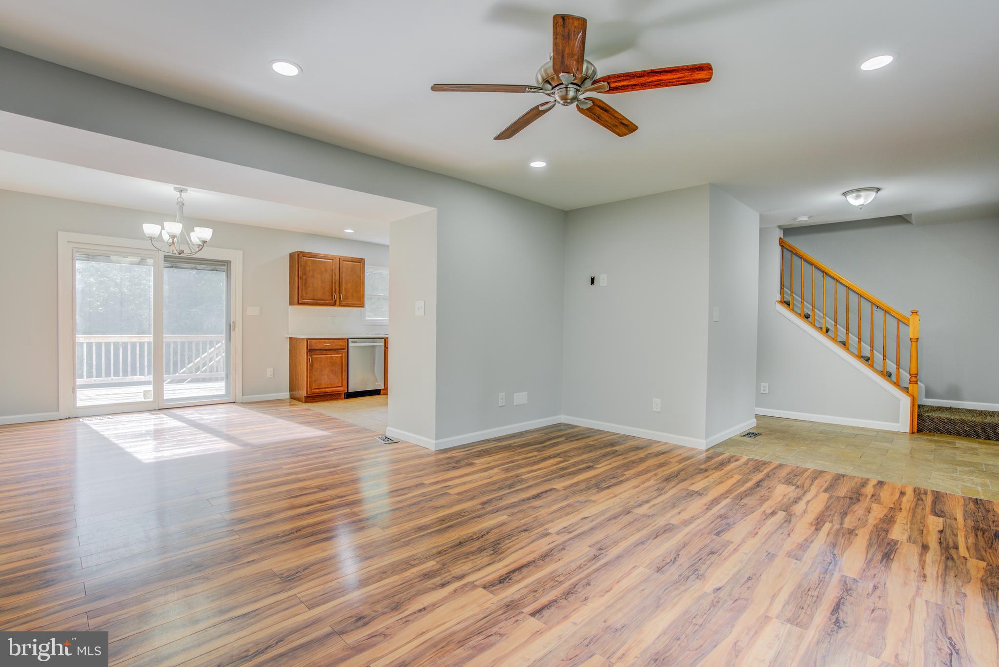 RIDGEFIELD - Residential