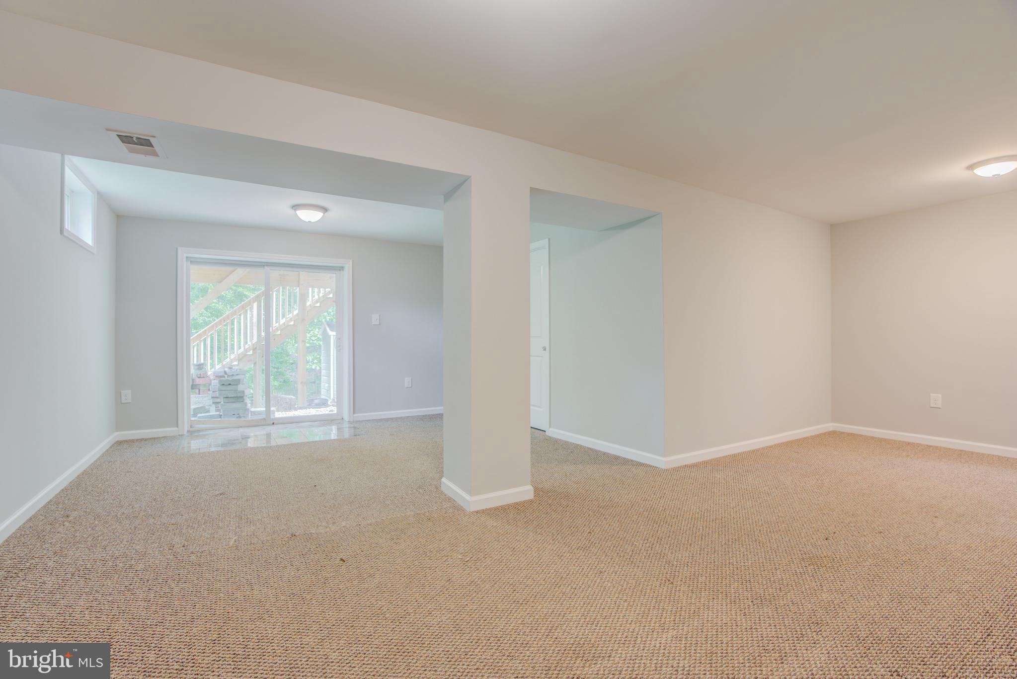 RIDGEFIELD - Residential