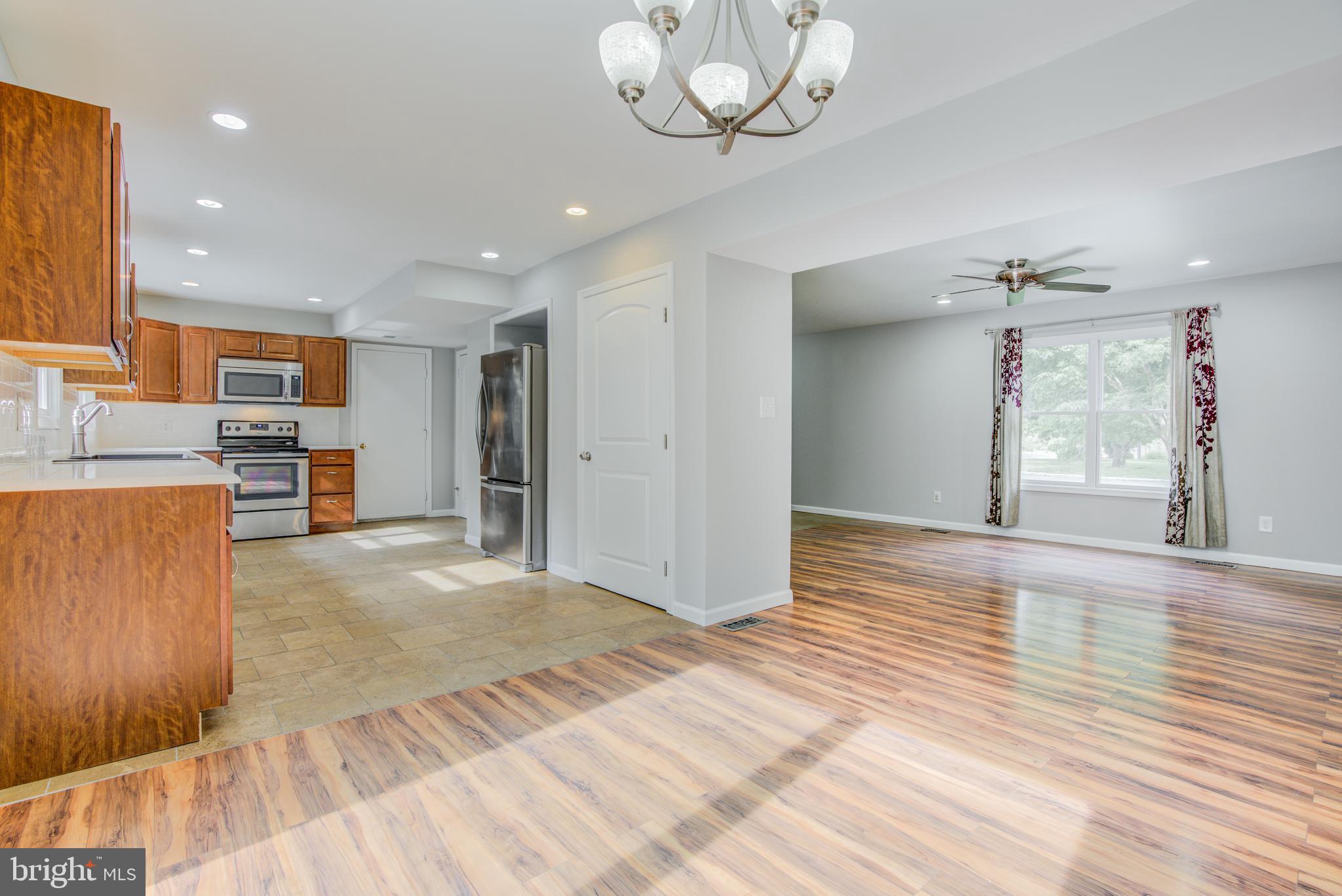 RIDGEFIELD - Residential