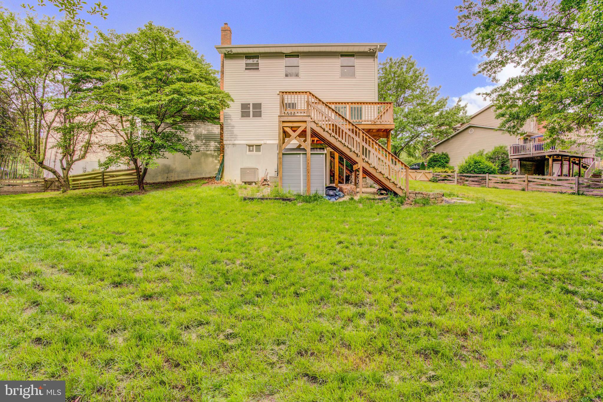 RIDGEFIELD - Residential