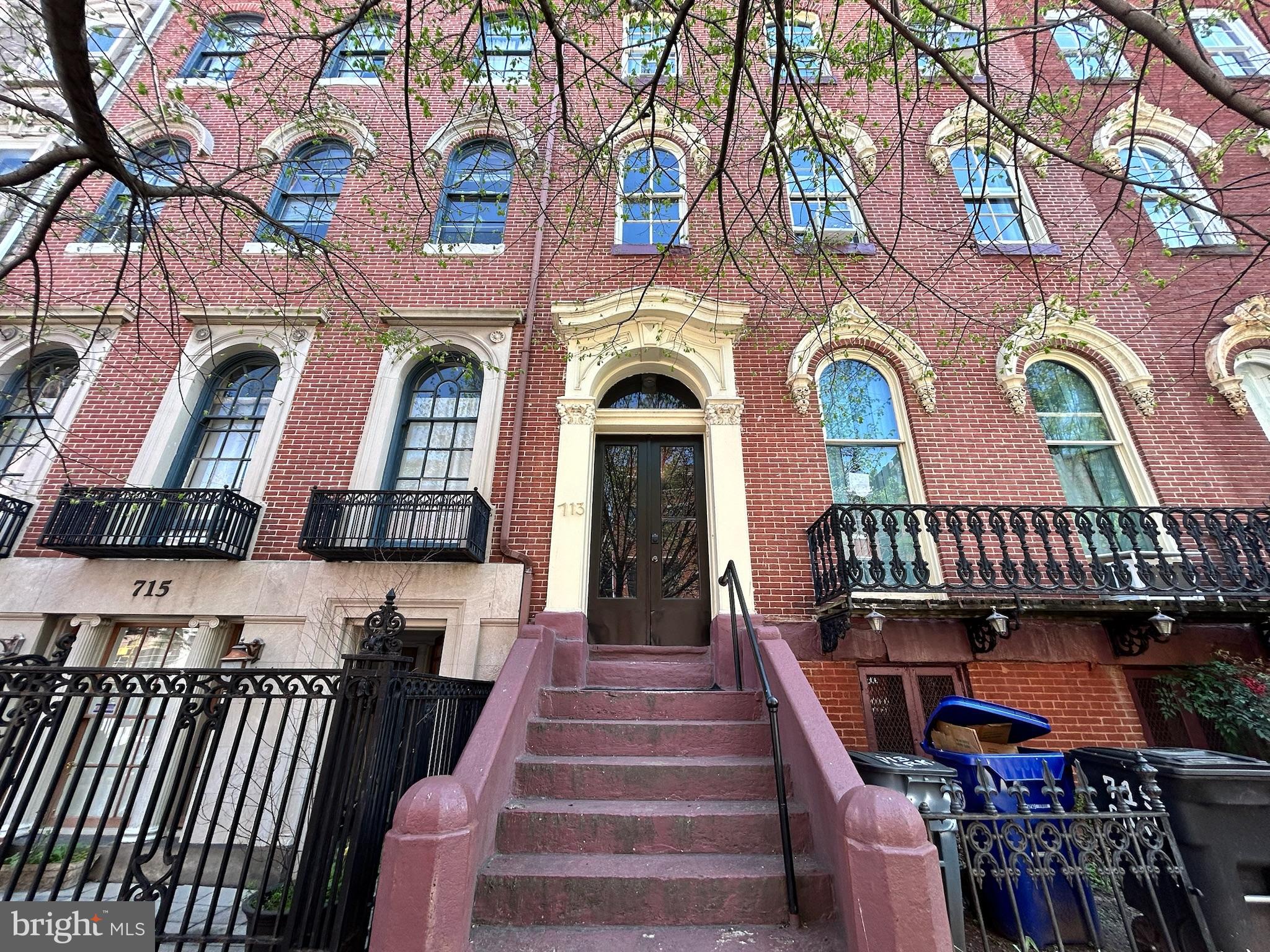 MOUNT VERNON PLACE HISTORIC DISTRICT - Residential Lease