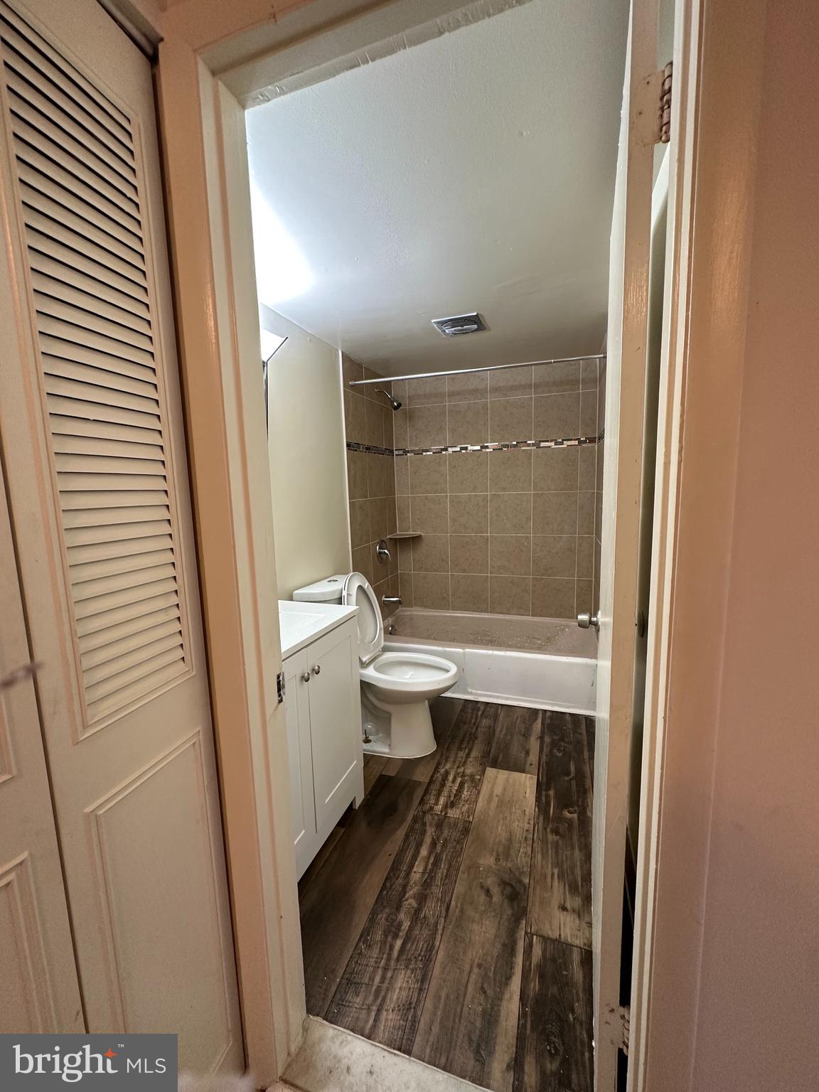 BOOTH-BOYD - Residential Lease