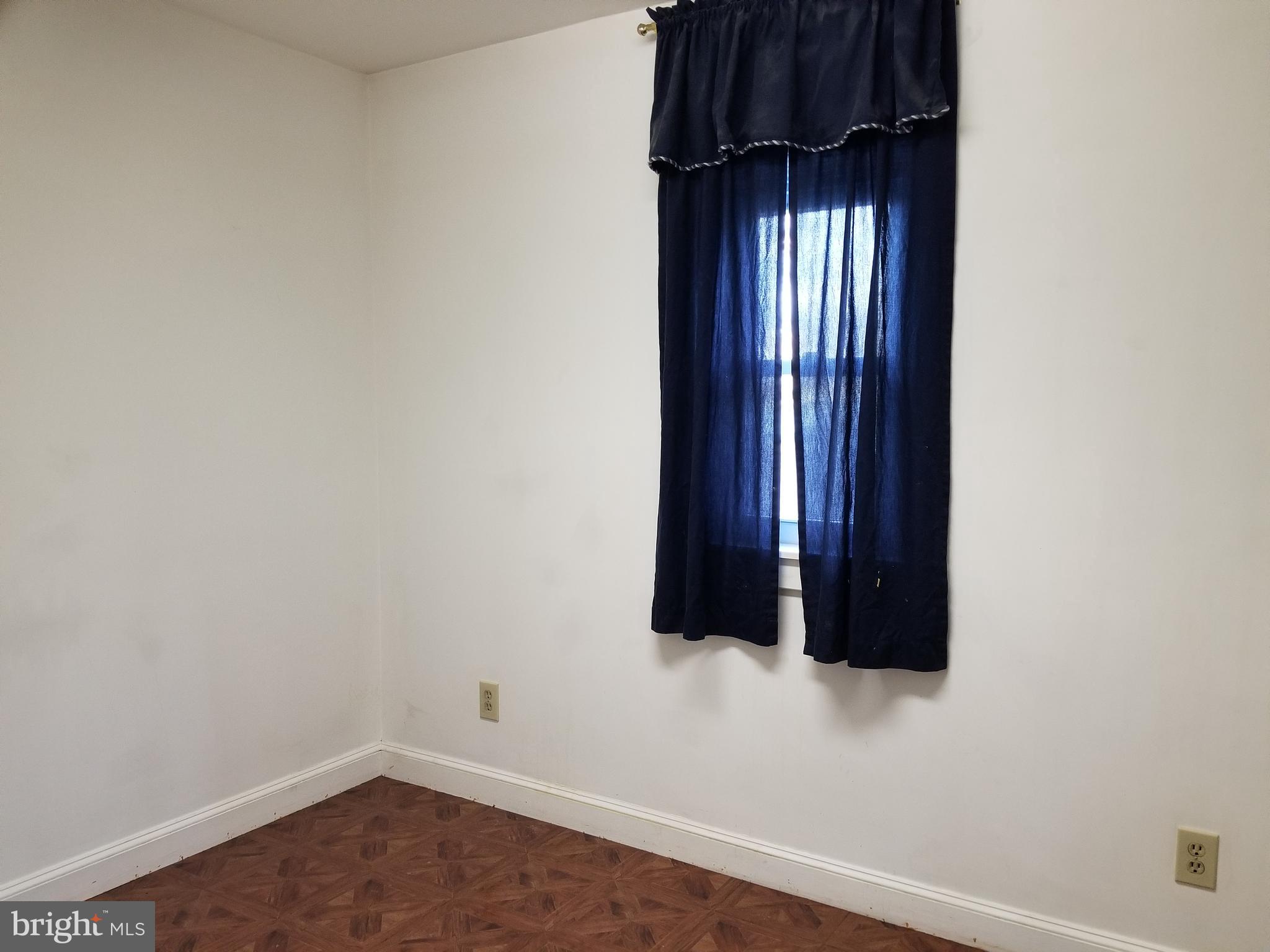 LANDSDOWNE - Residential