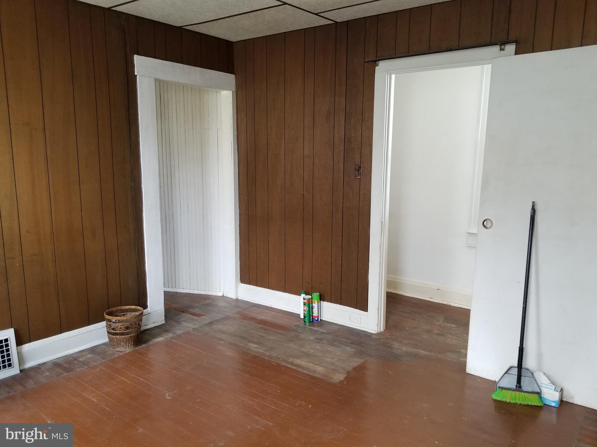 LANDSDOWNE - Residential