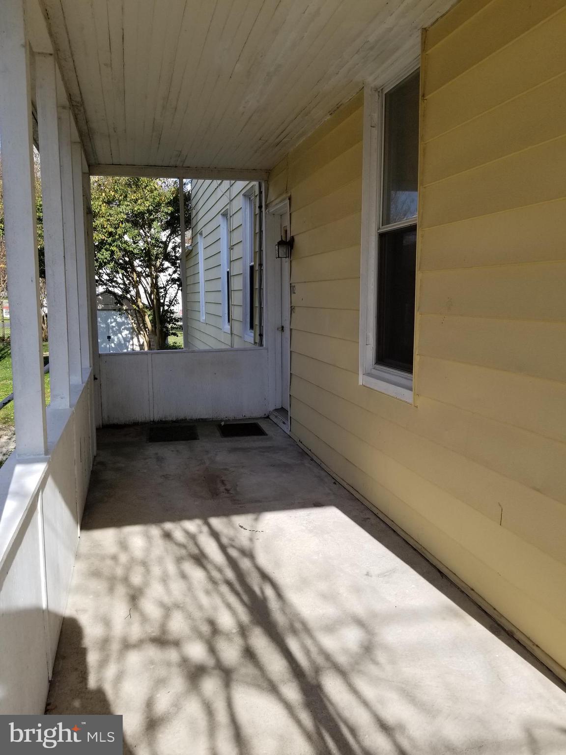 LANDSDOWNE - Residential