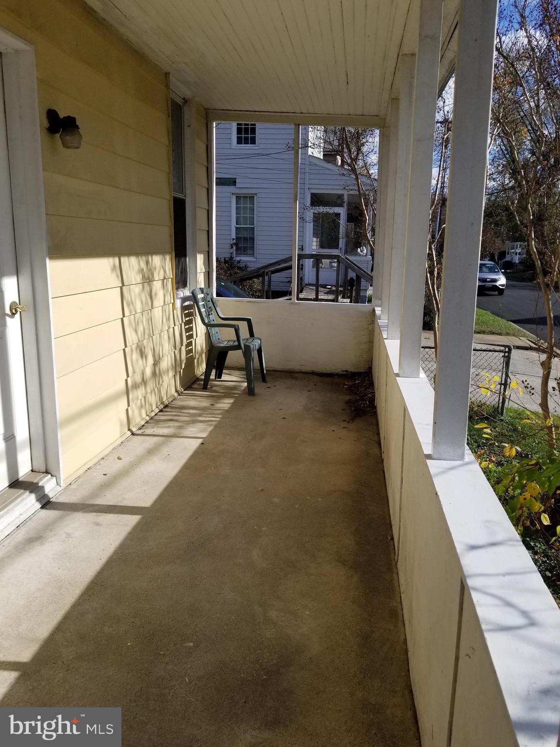 LANDSDOWNE - Residential