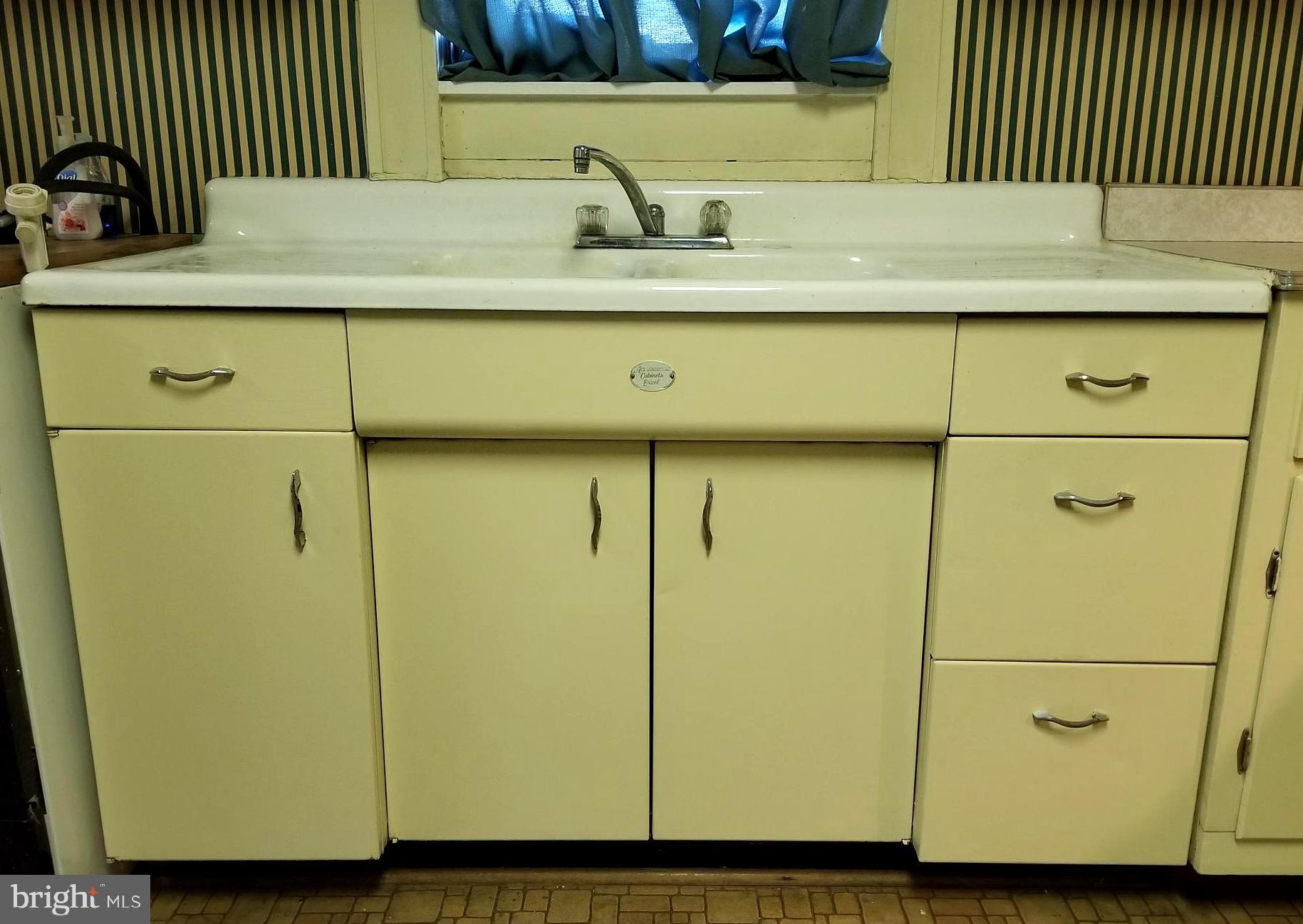 LANDSDOWNE - Residential