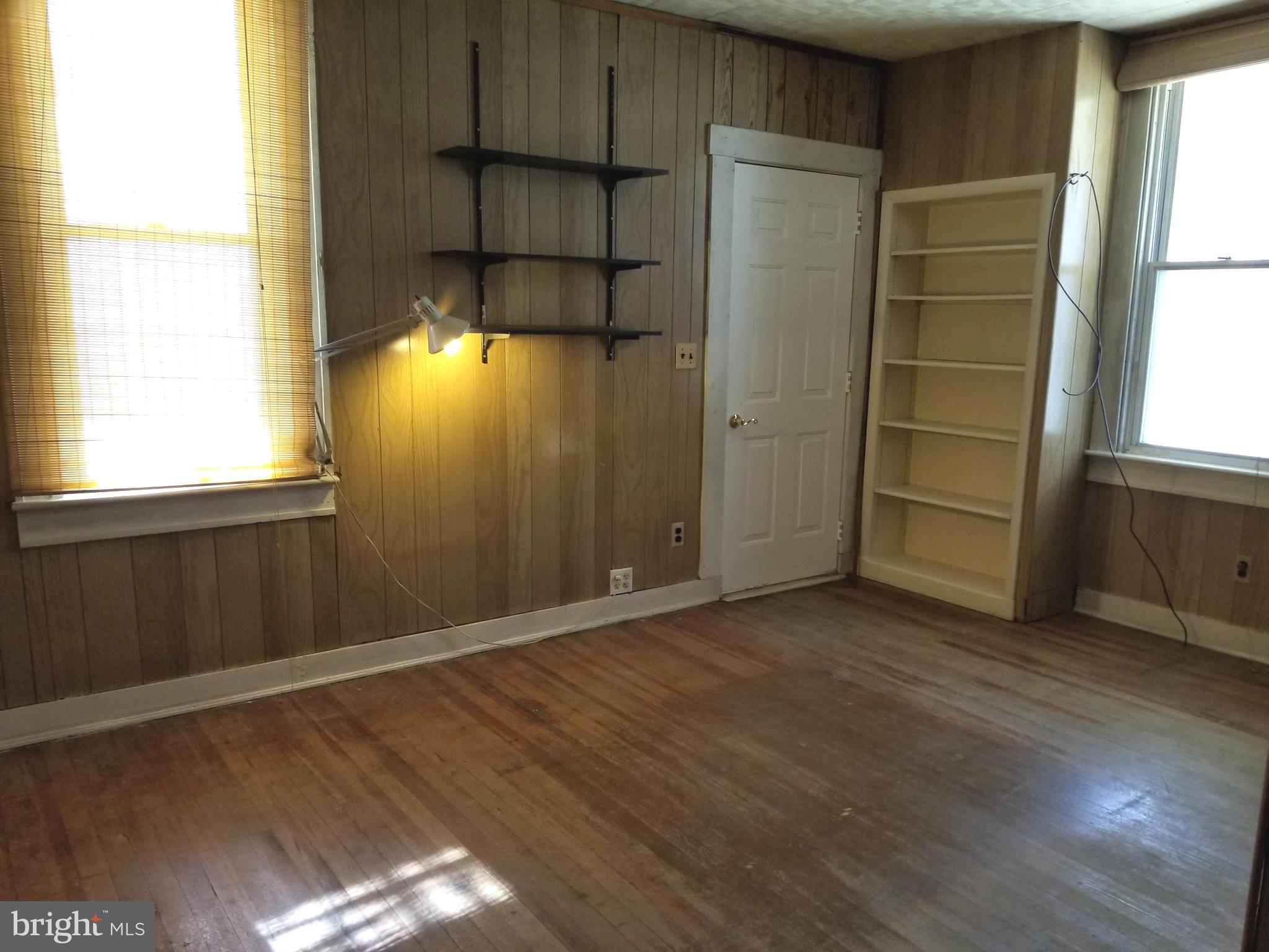 LANDSDOWNE - Residential