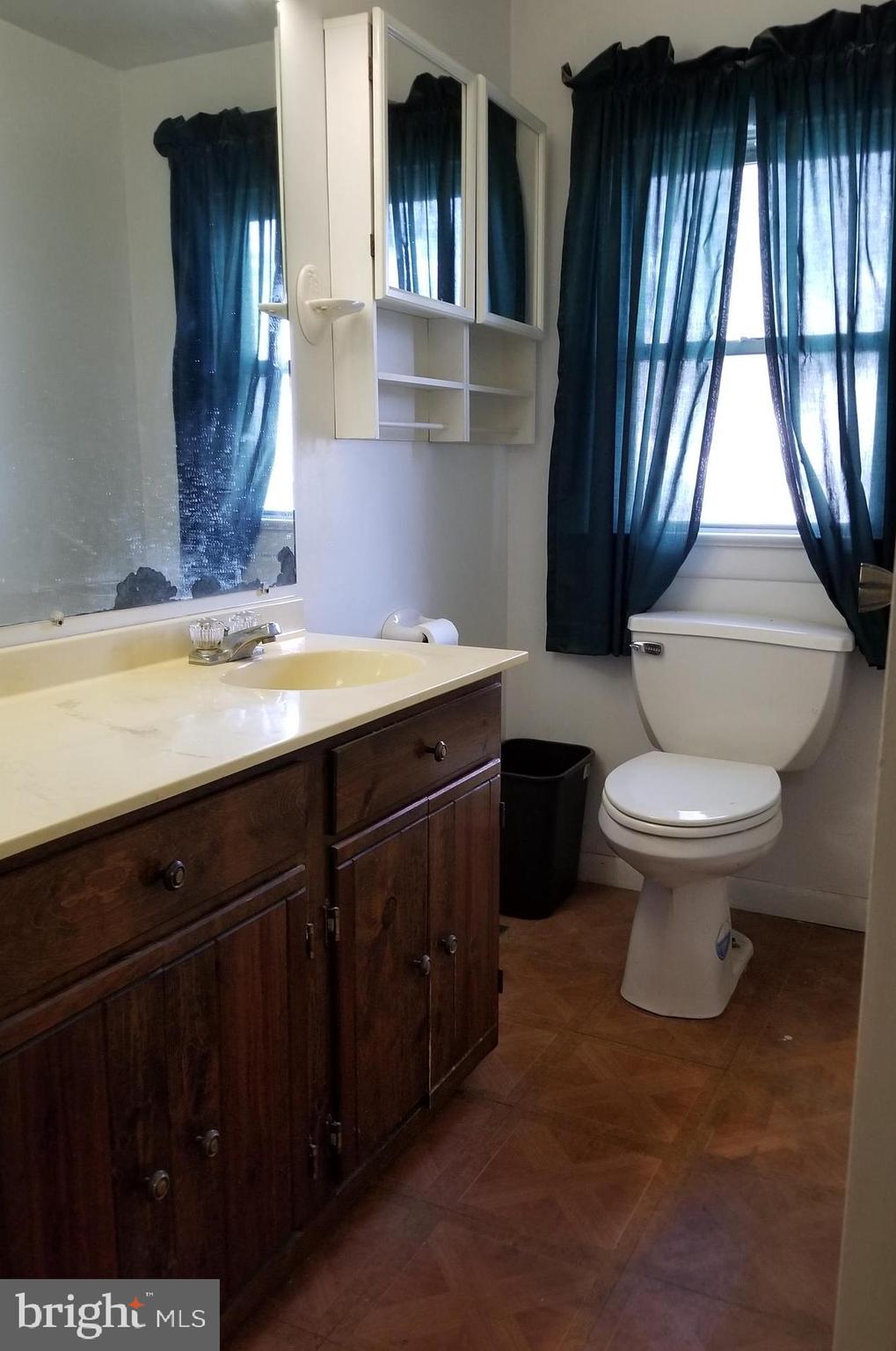 LANDSDOWNE - Residential