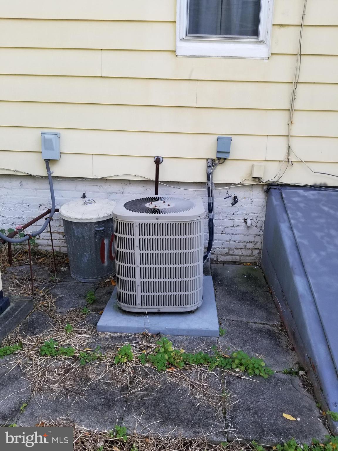 LANDSDOWNE - Residential