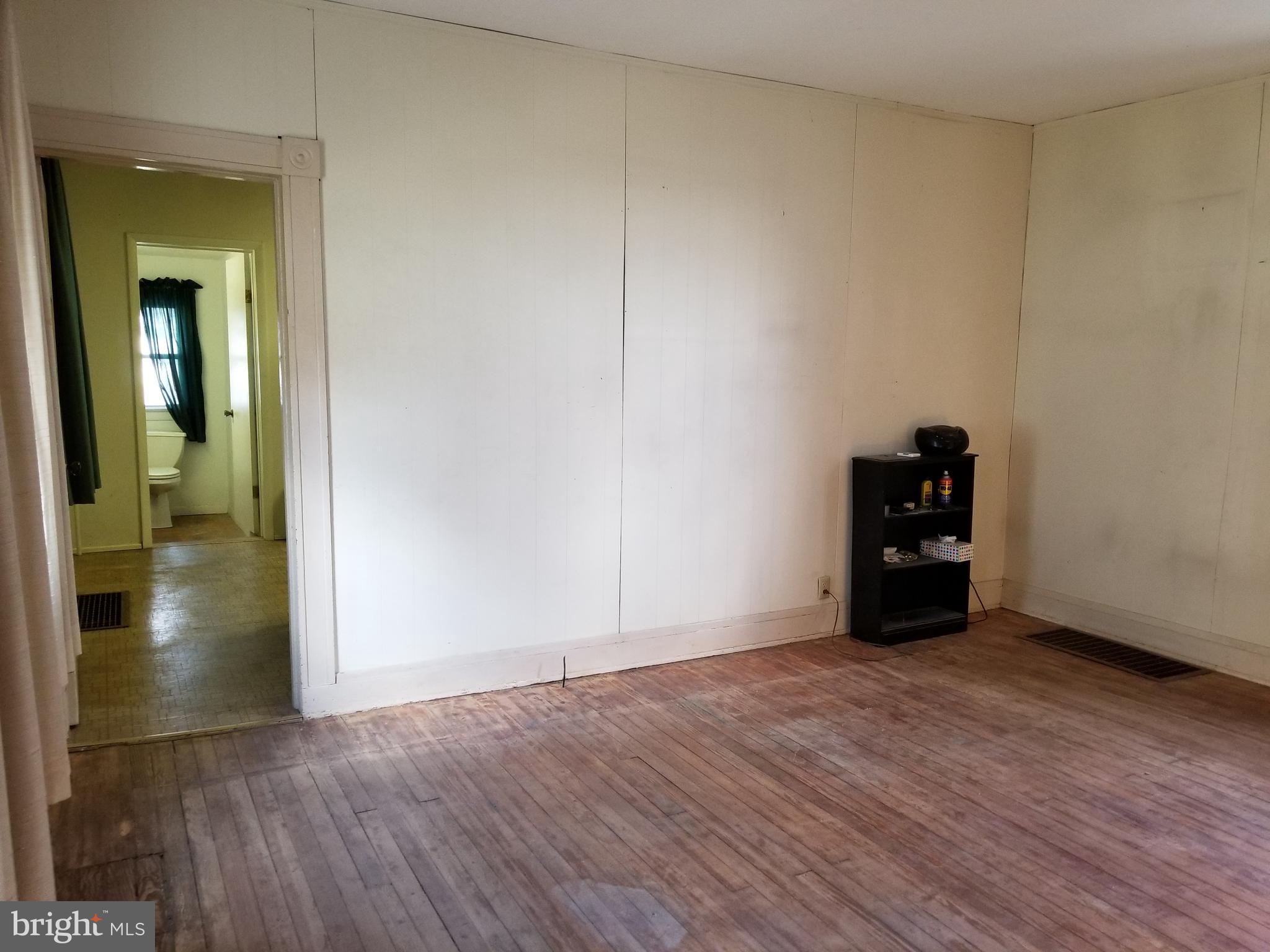 LANDSDOWNE - Residential