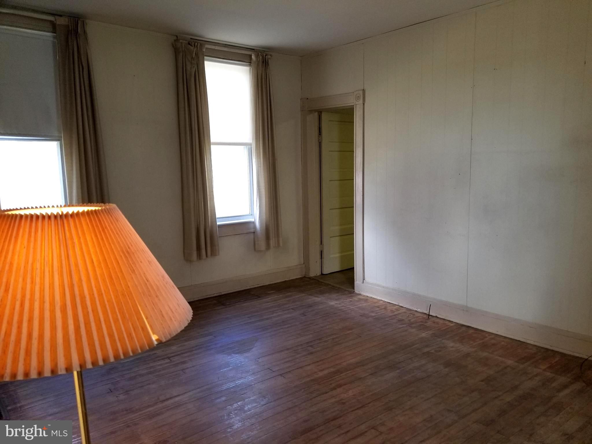 LANDSDOWNE - Residential