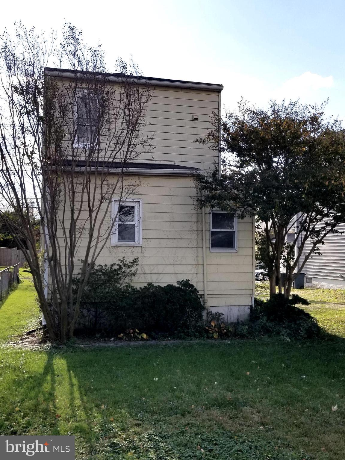 LANDSDOWNE - Residential