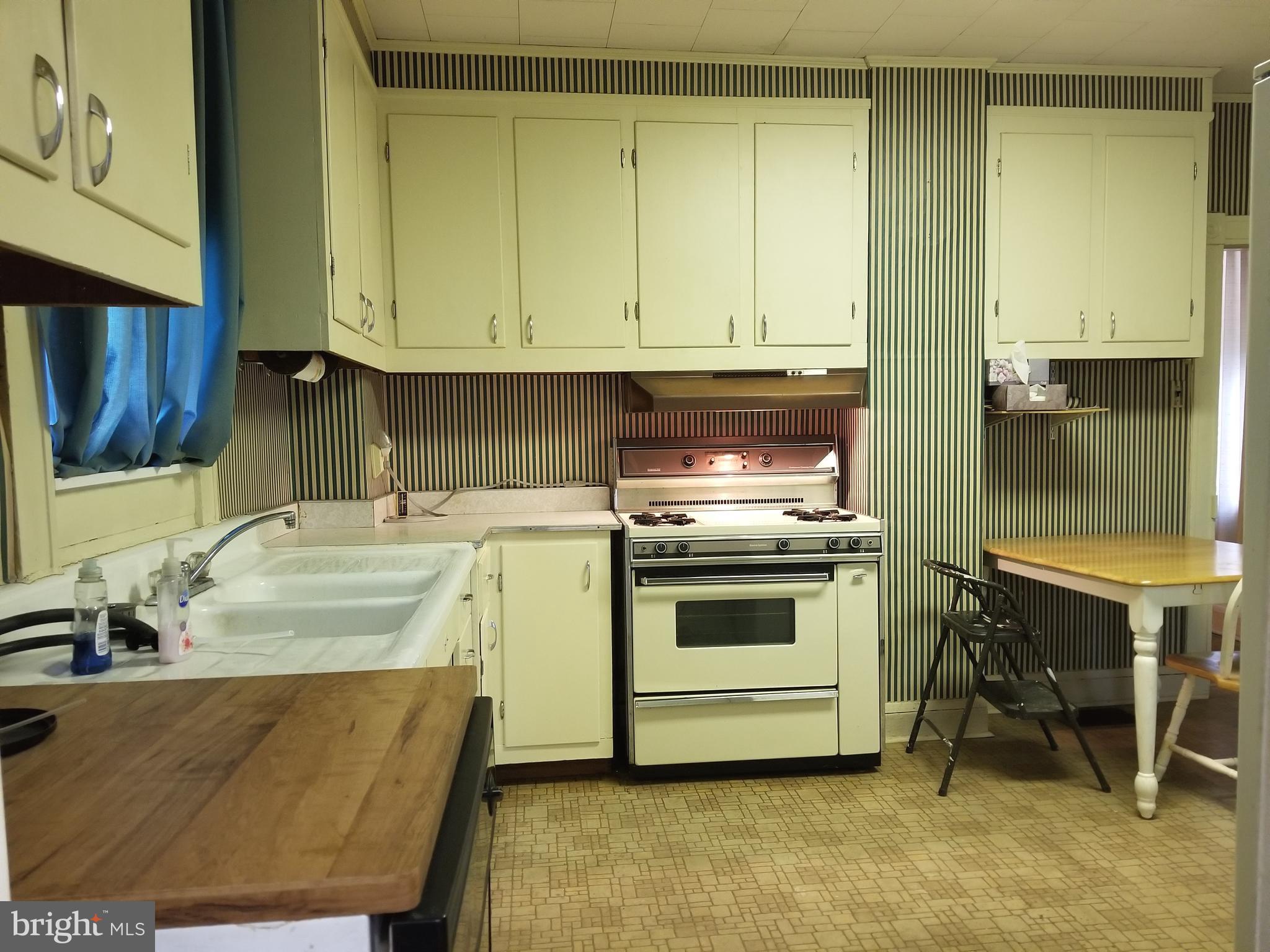 LANDSDOWNE - Residential