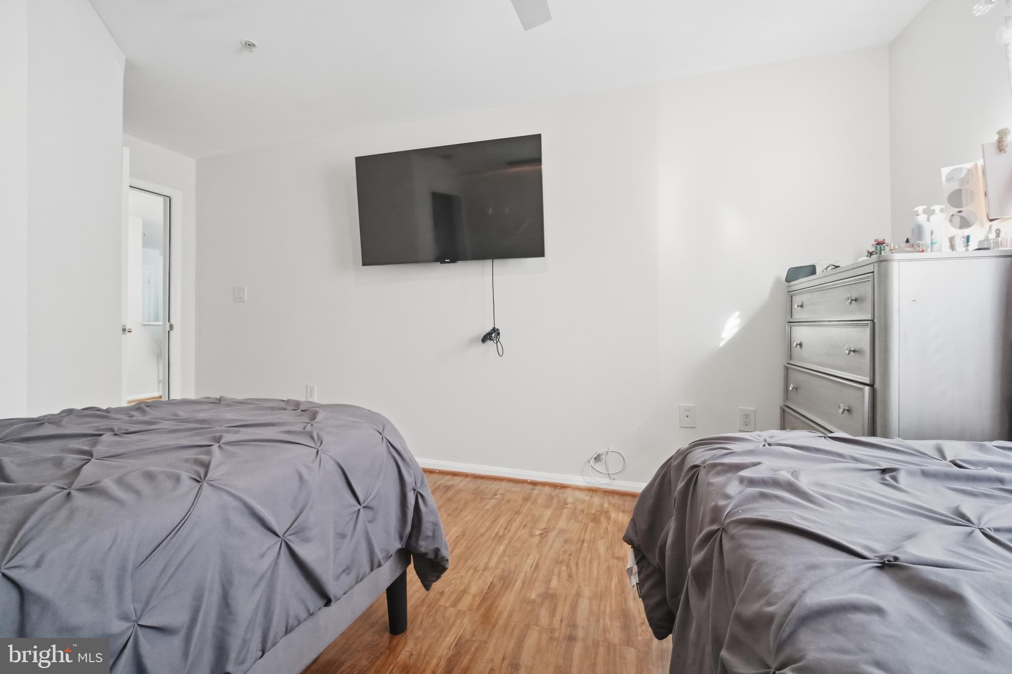 RUSSETT - Residential