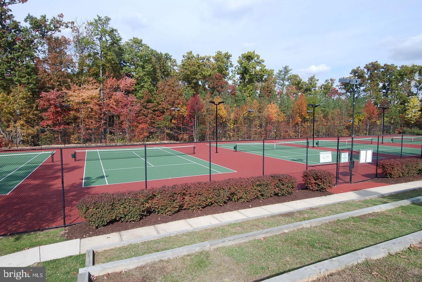 RUSSETT - Residential