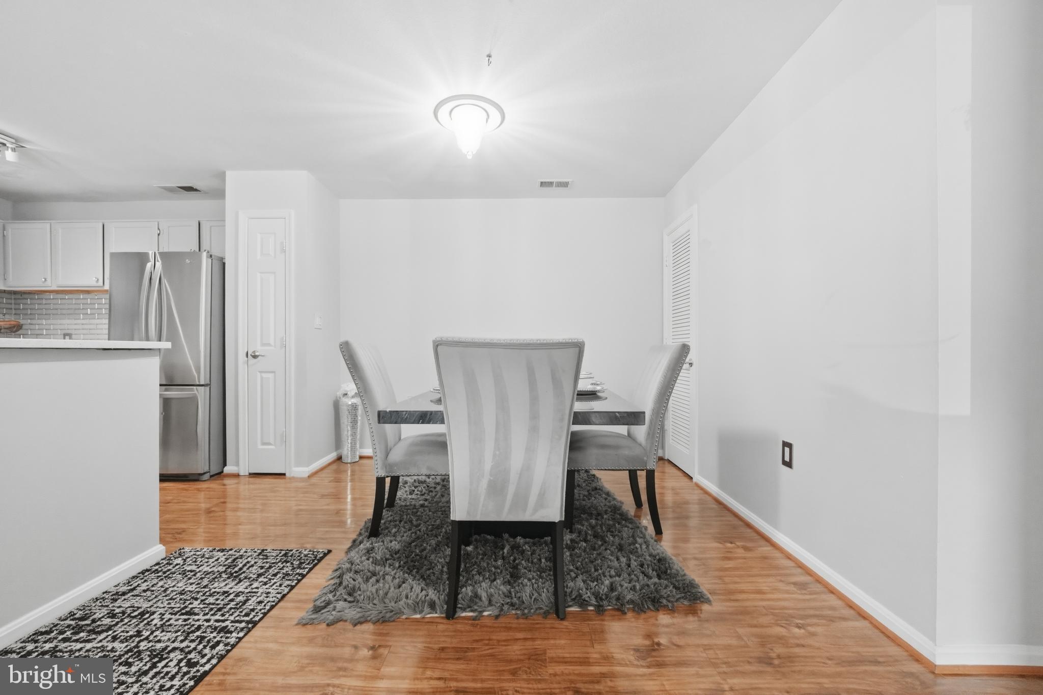 RUSSETT - Residential