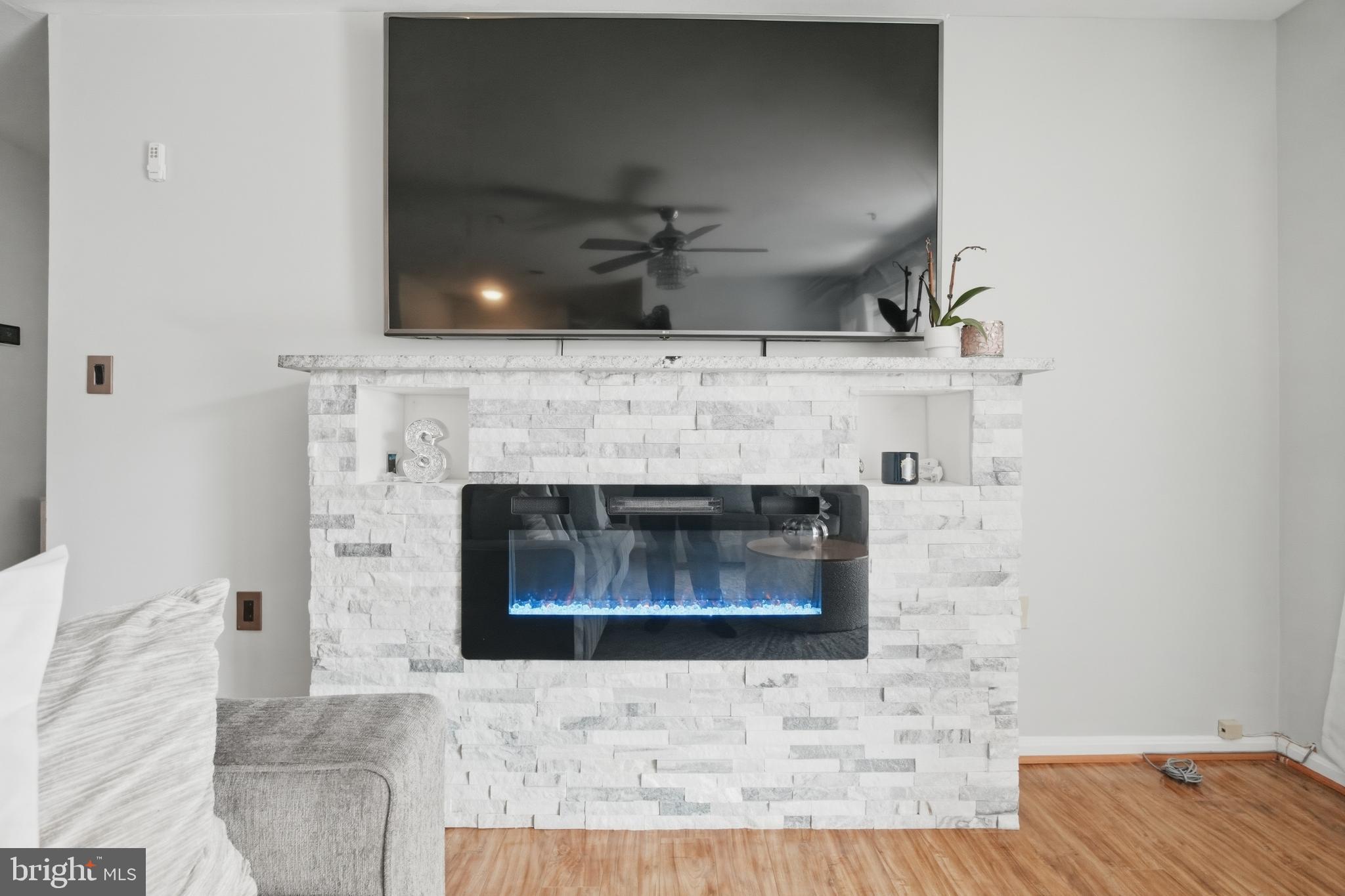 RUSSETT - Residential