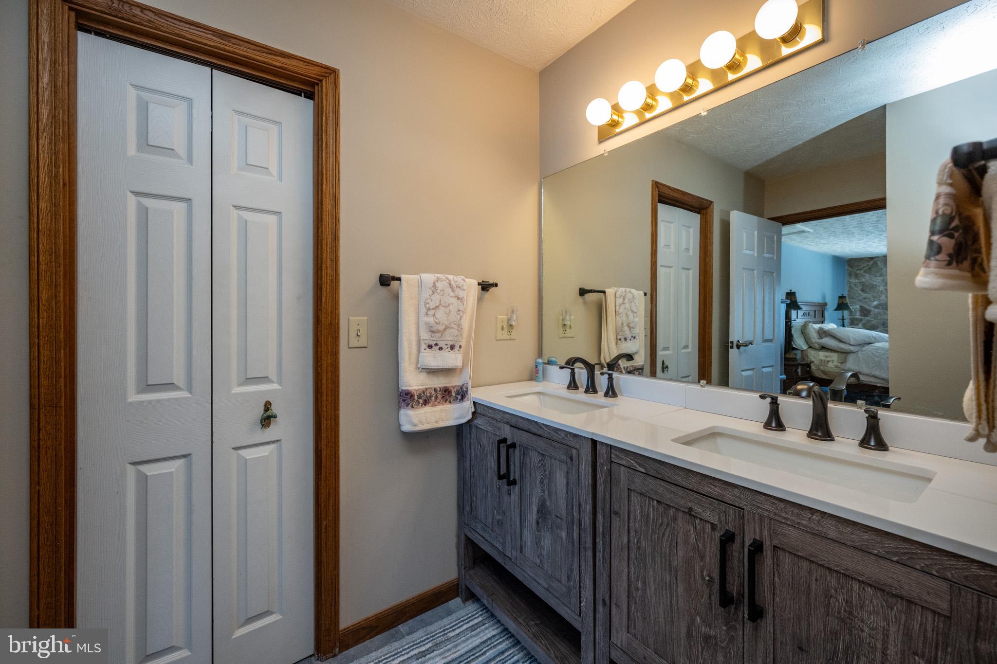 DEEP CREEK LAKE - Residential