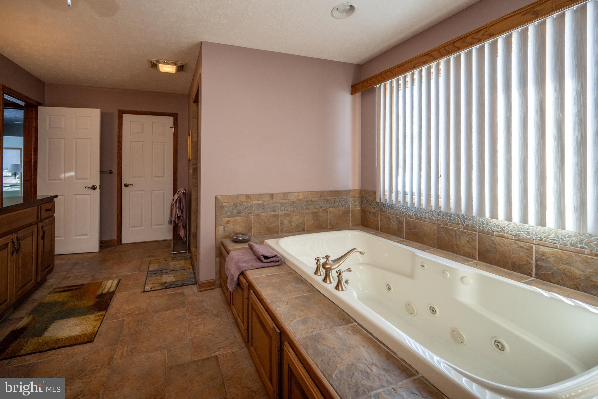 DEEP CREEK LAKE - Residential