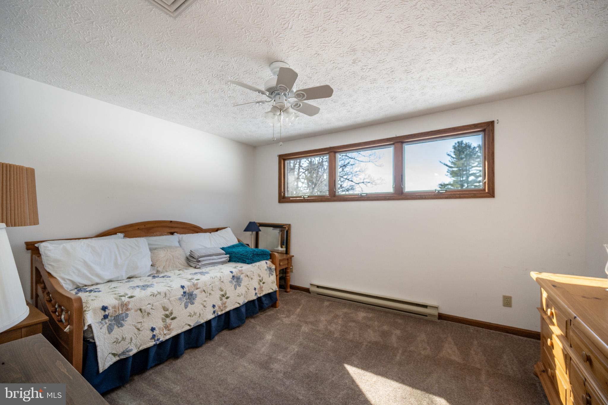 DEEP CREEK LAKE - Residential