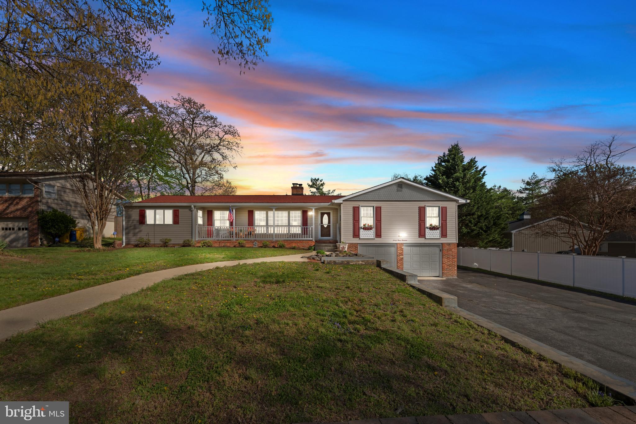 SOUTHDOWN SHORES - Residential