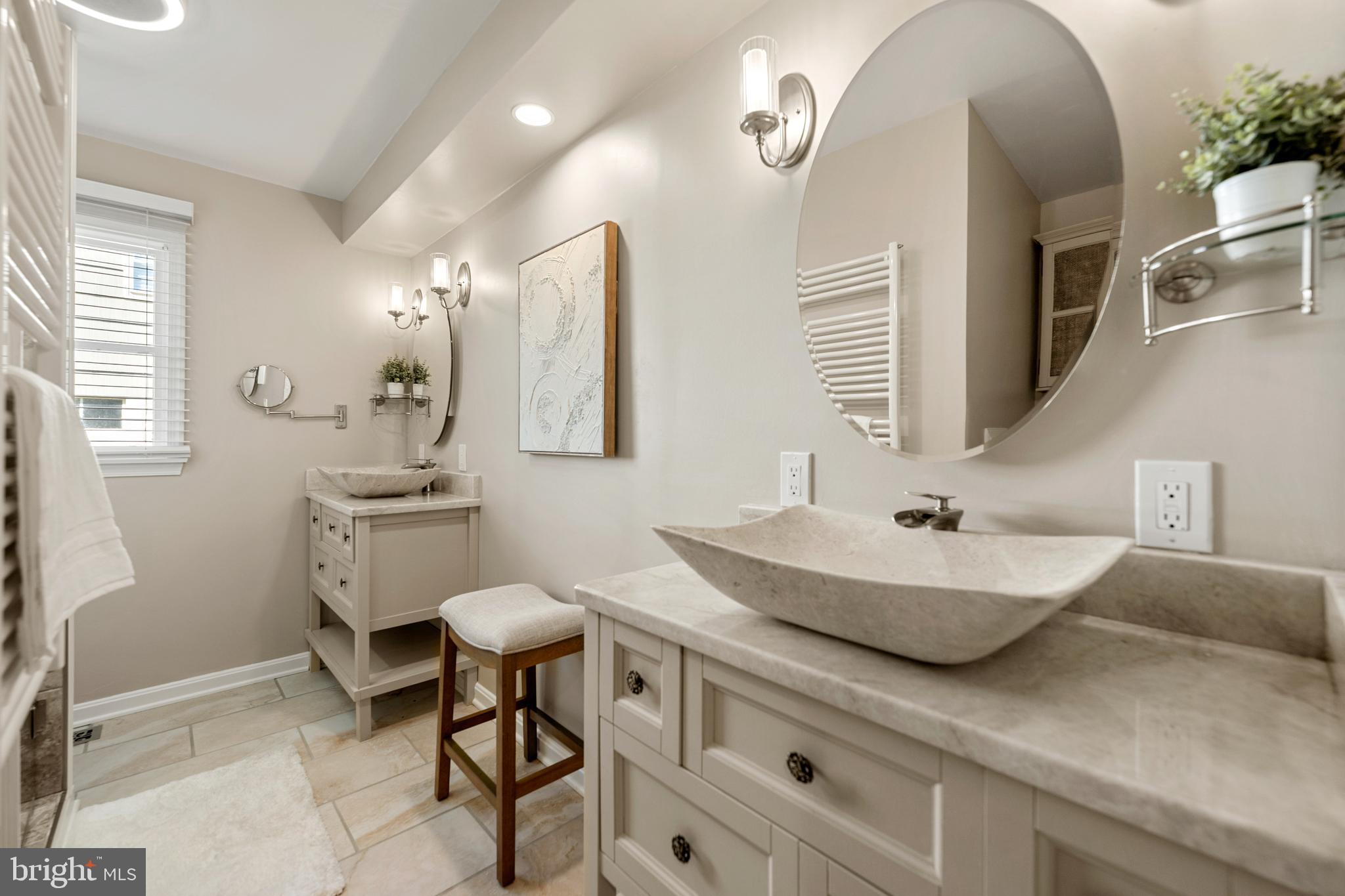 SOUTHDOWN SHORES - Residential