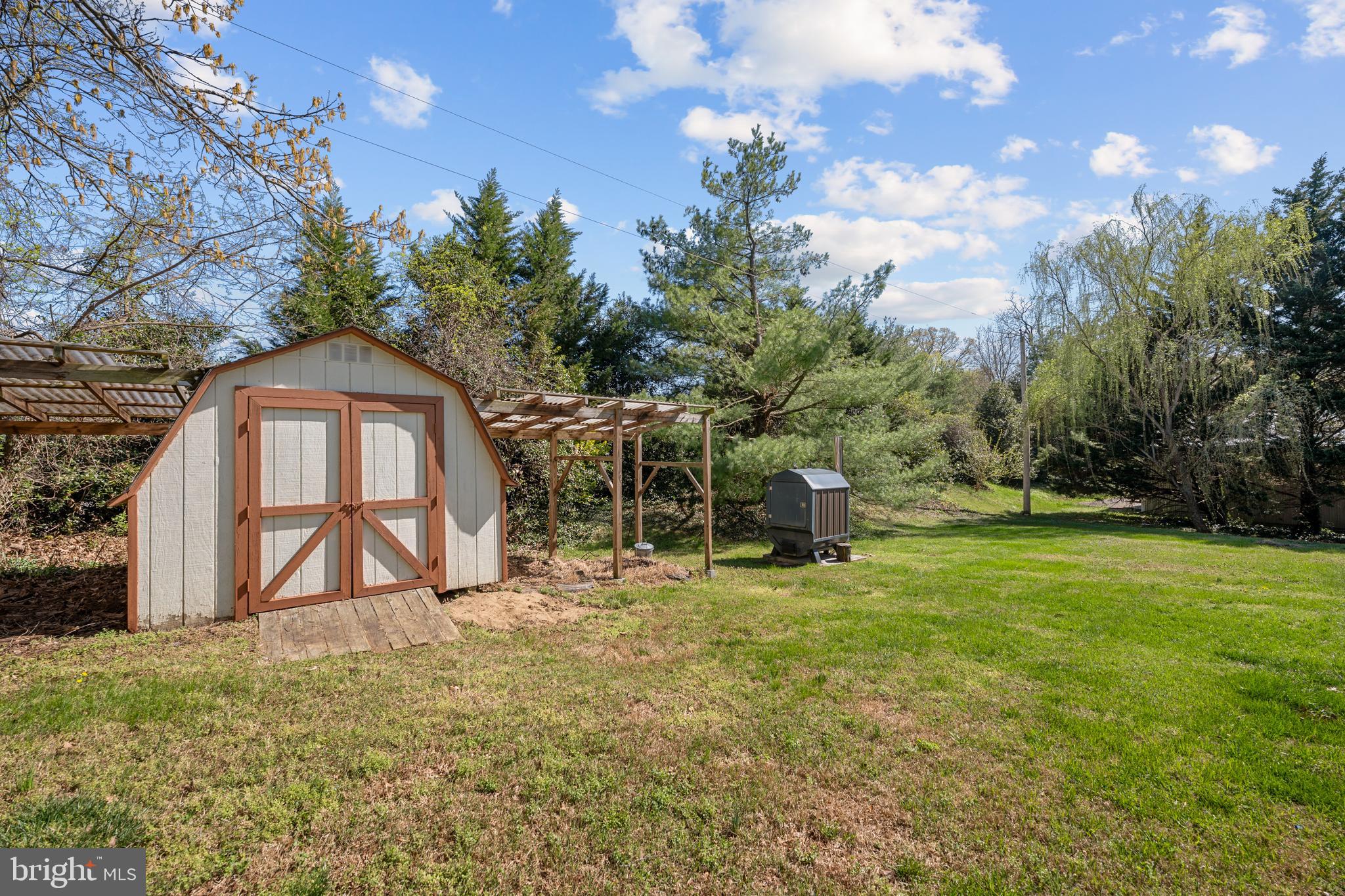 SOUTHDOWN SHORES - Residential