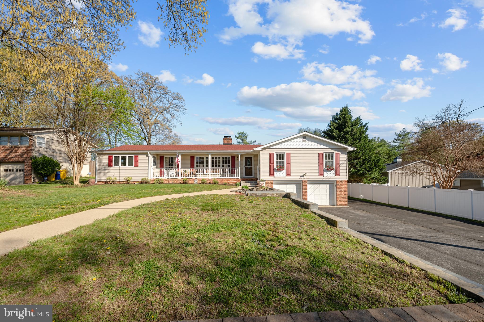 SOUTHDOWN SHORES - Residential