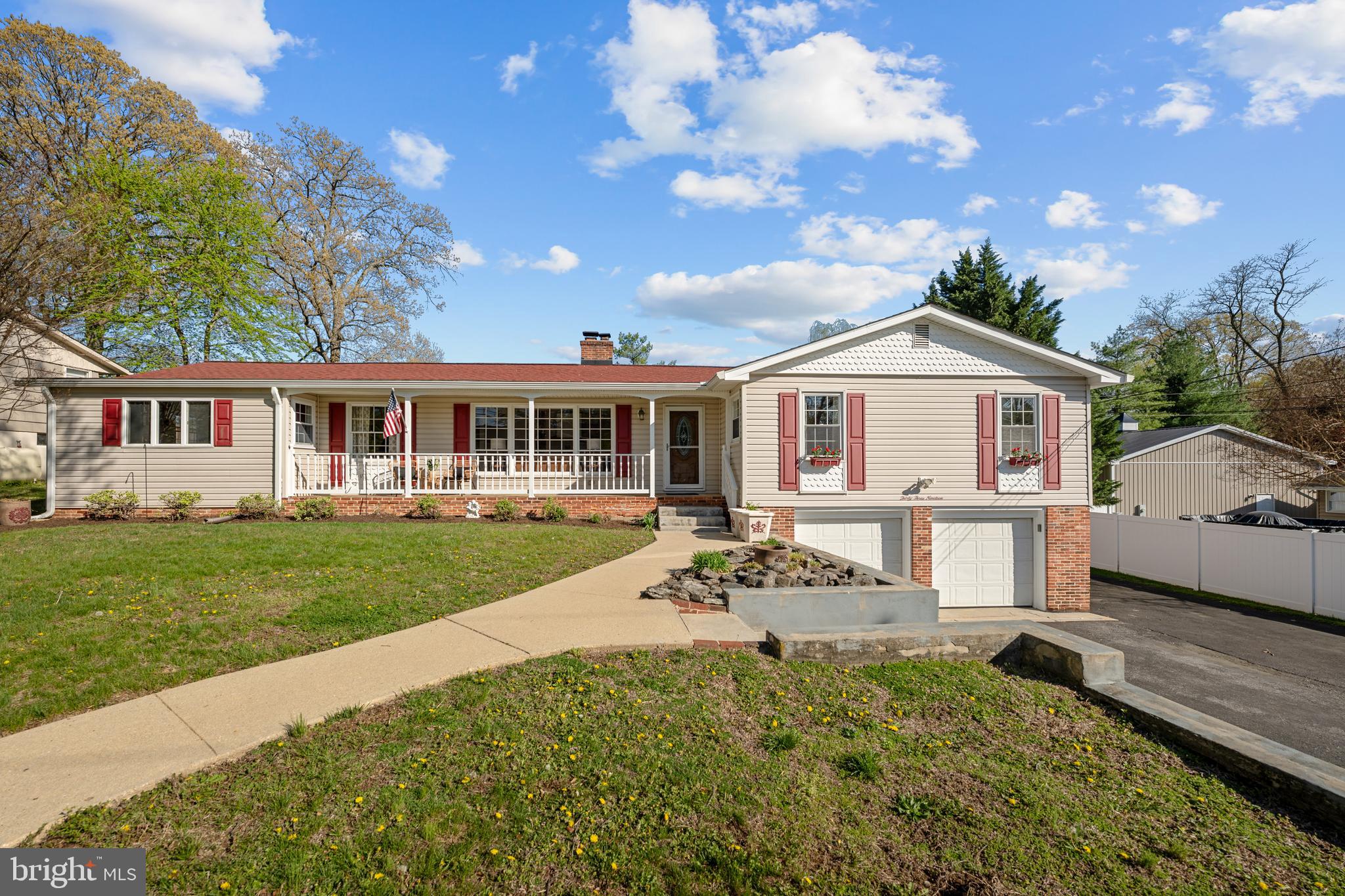 SOUTHDOWN SHORES - Residential