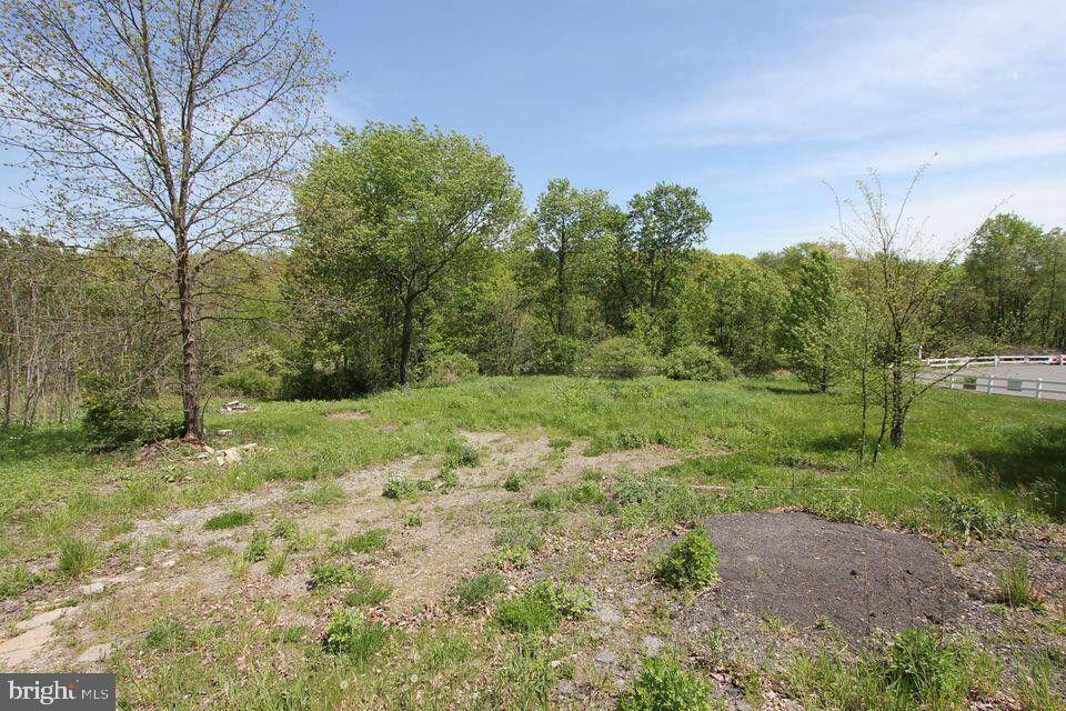 1237 1/2 & 1239 S BRADY STREET