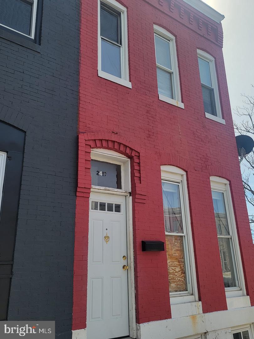 2419 BRENTWOOD AVENUE