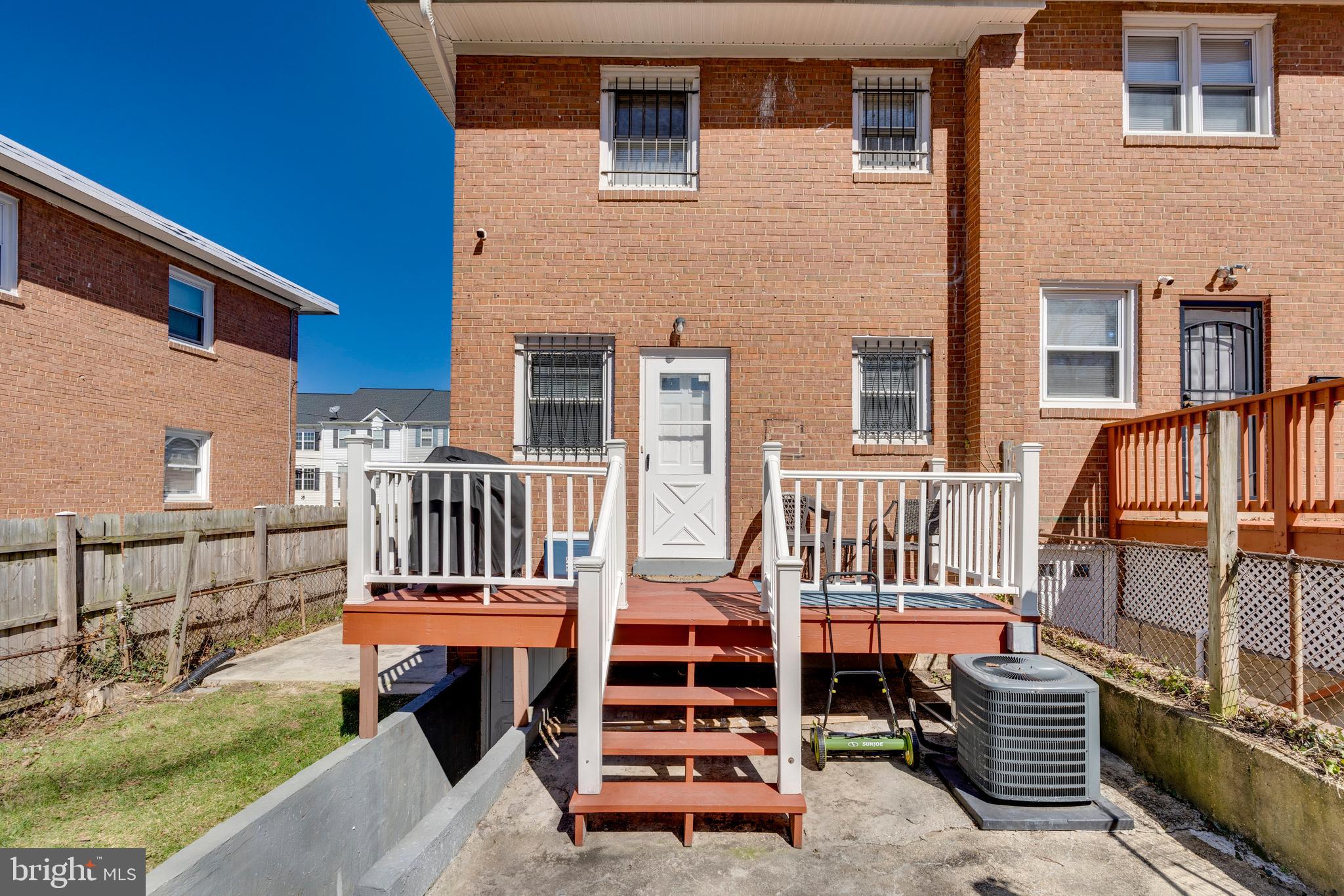 GLASSMANOR - Residential