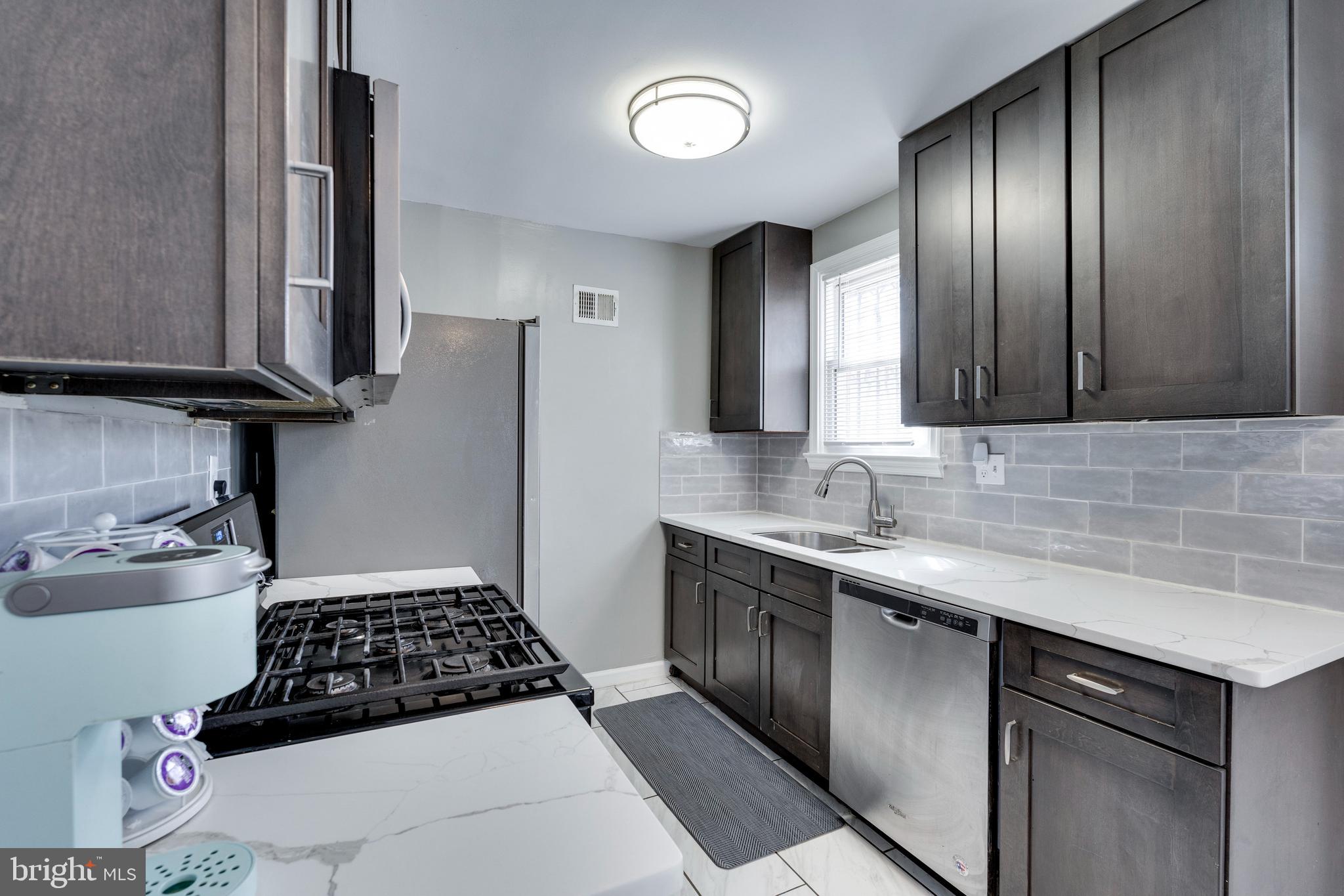 GLASSMANOR - Residential