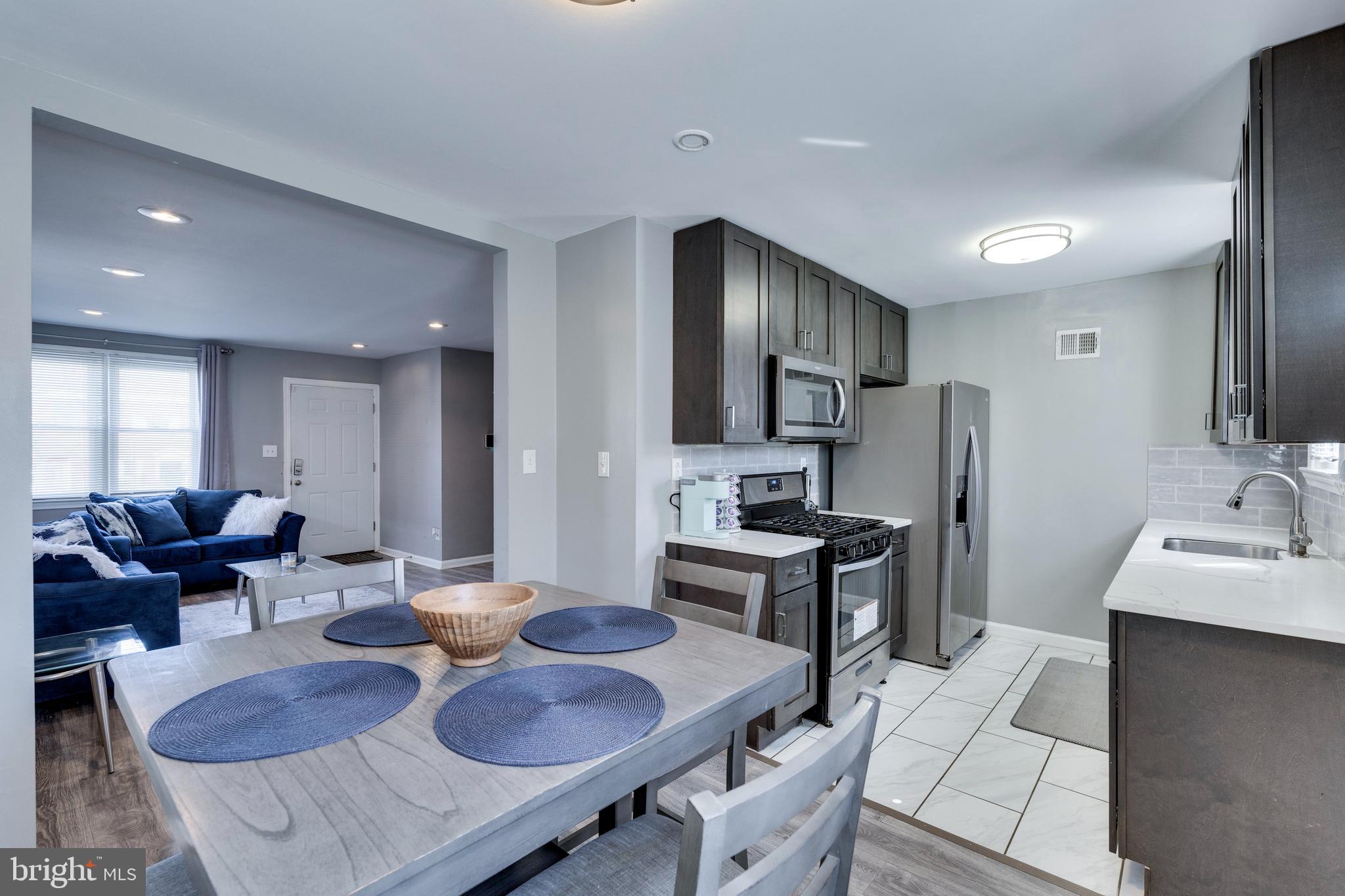 GLASSMANOR - Residential