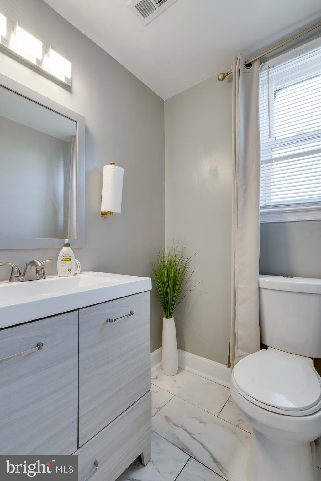 GLASSMANOR - Residential