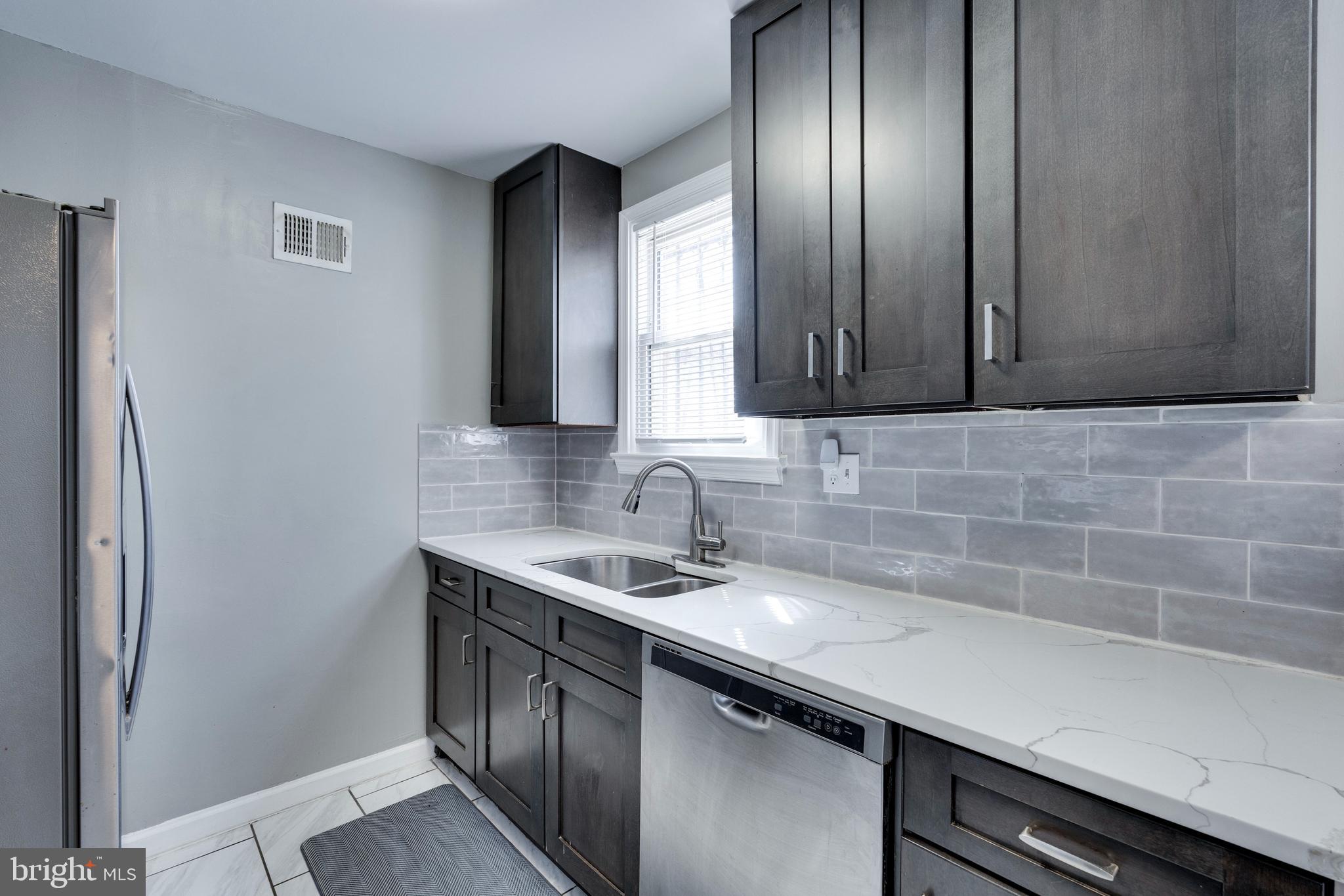 GLASSMANOR - Residential