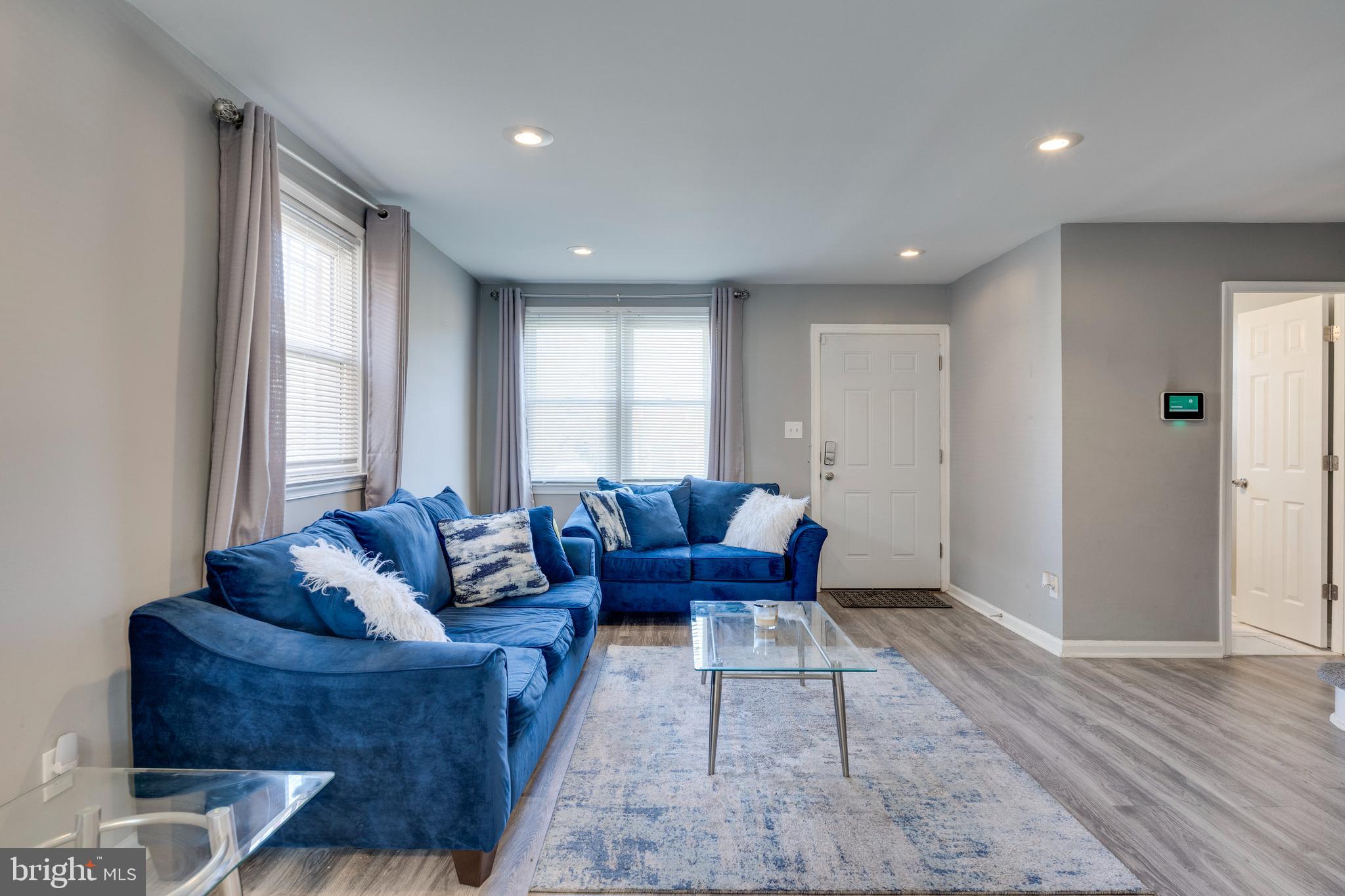 GLASSMANOR - Residential