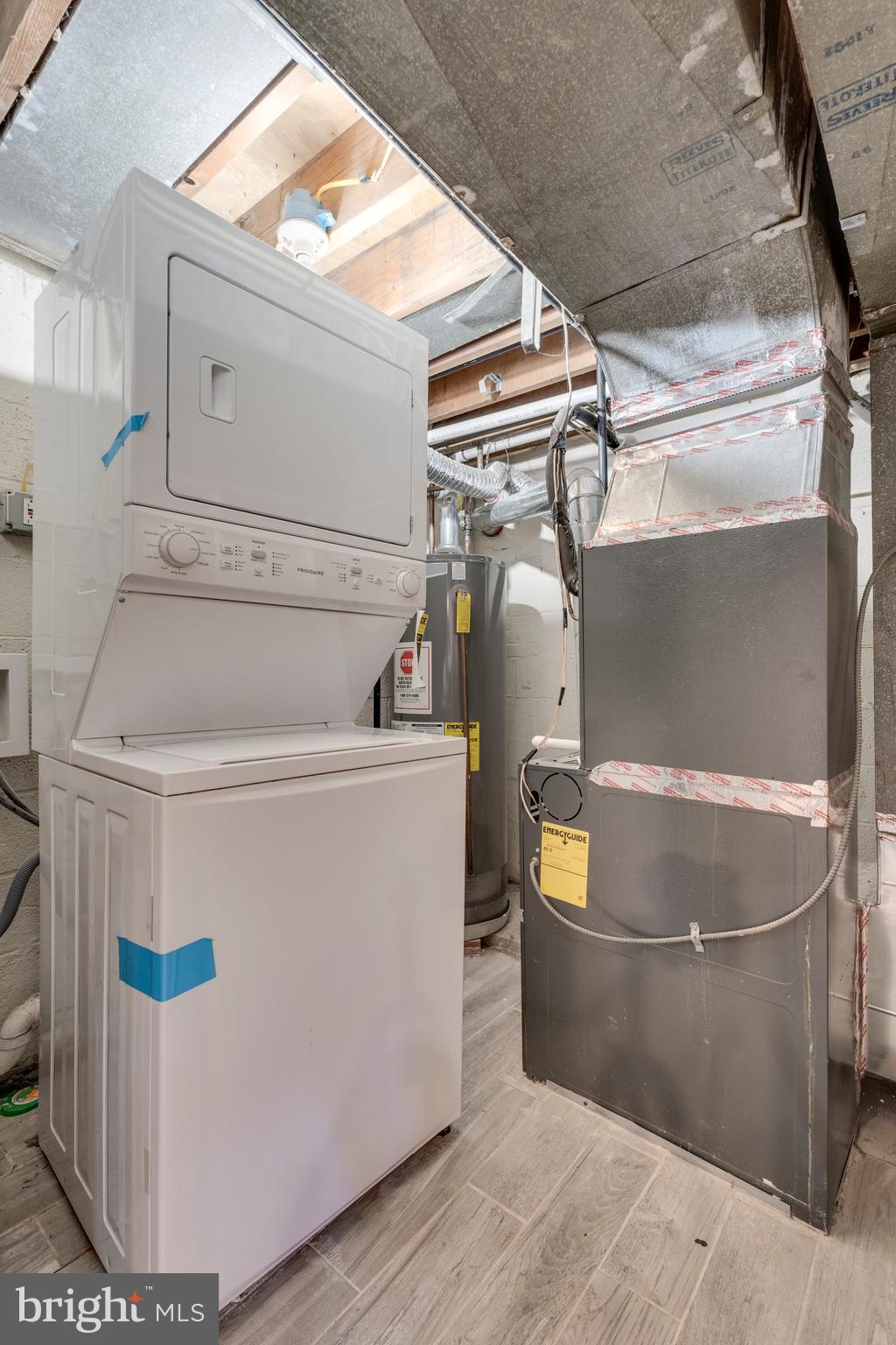 GLASSMANOR - Residential