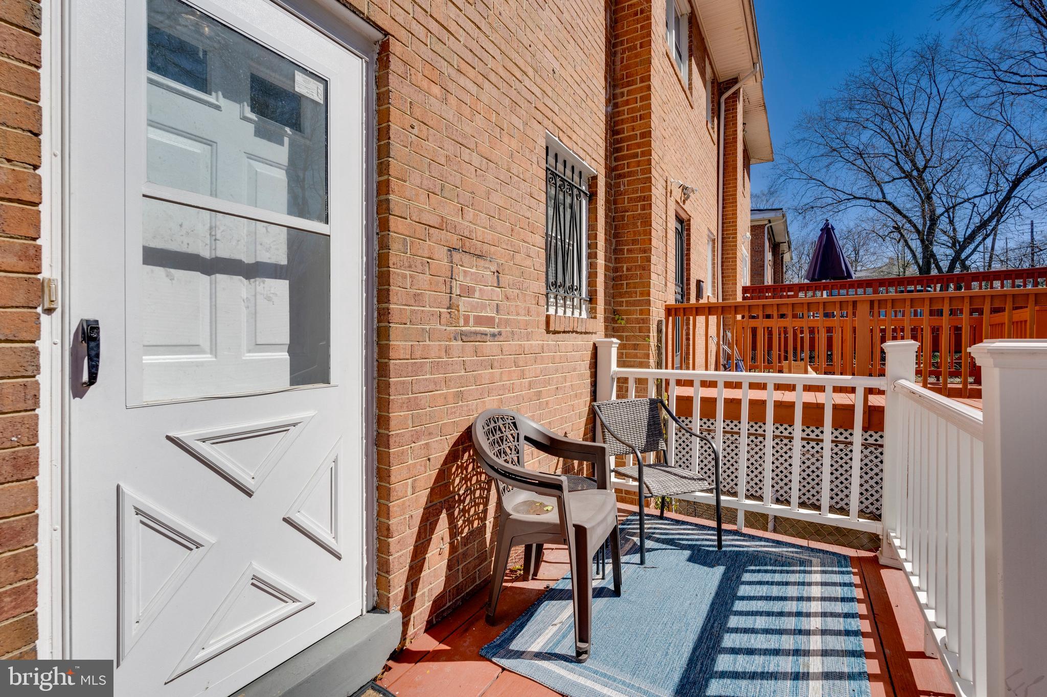 GLASSMANOR - Residential