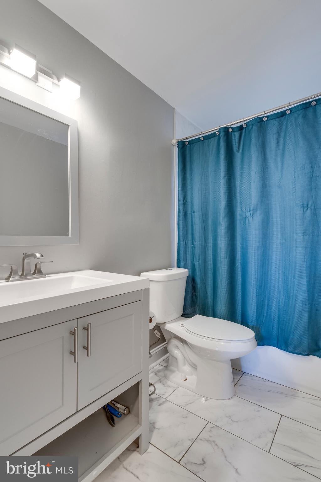 GLASSMANOR - Residential