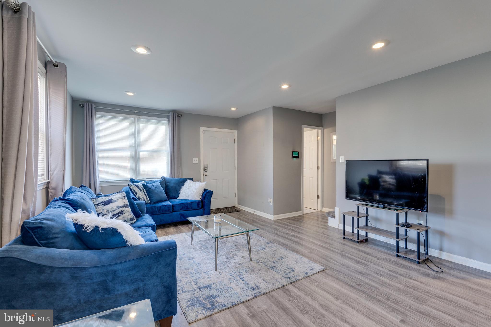 GLASSMANOR - Residential