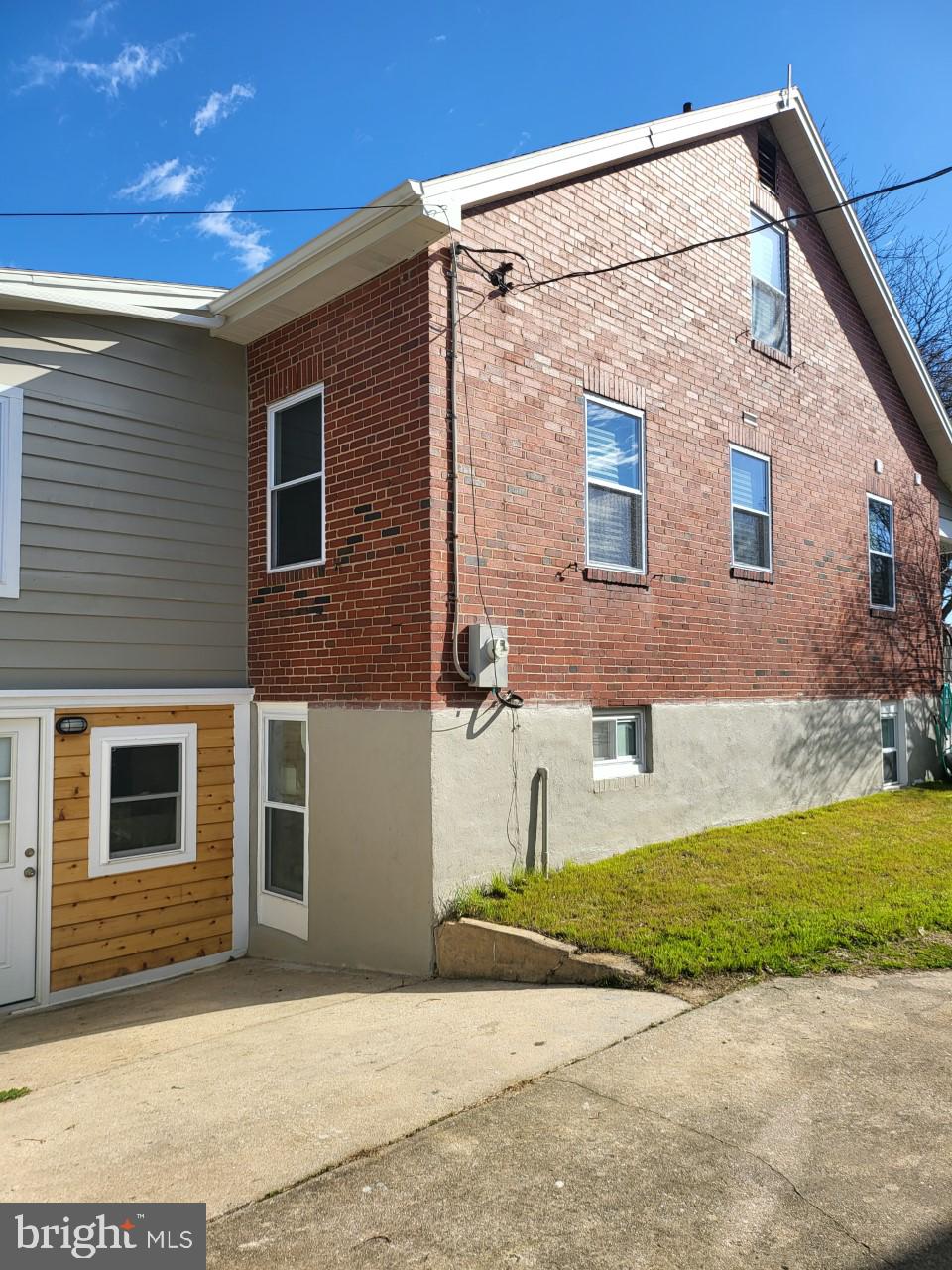 SULPHUR SPRING TERRACE - Residential