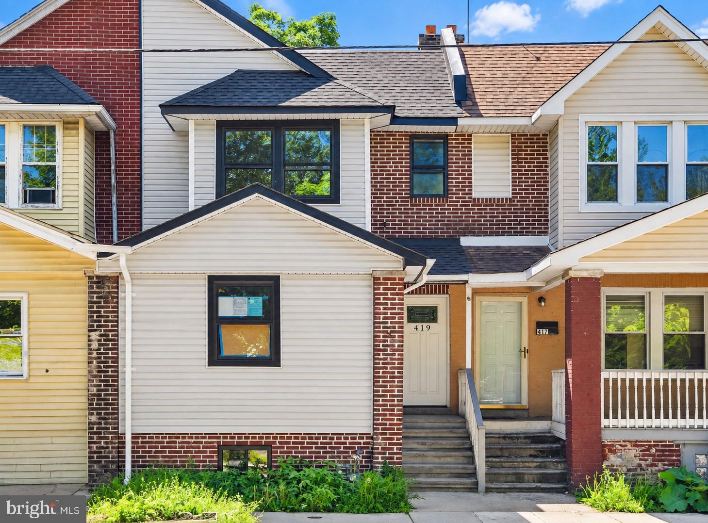 419 E 12TH STREET
