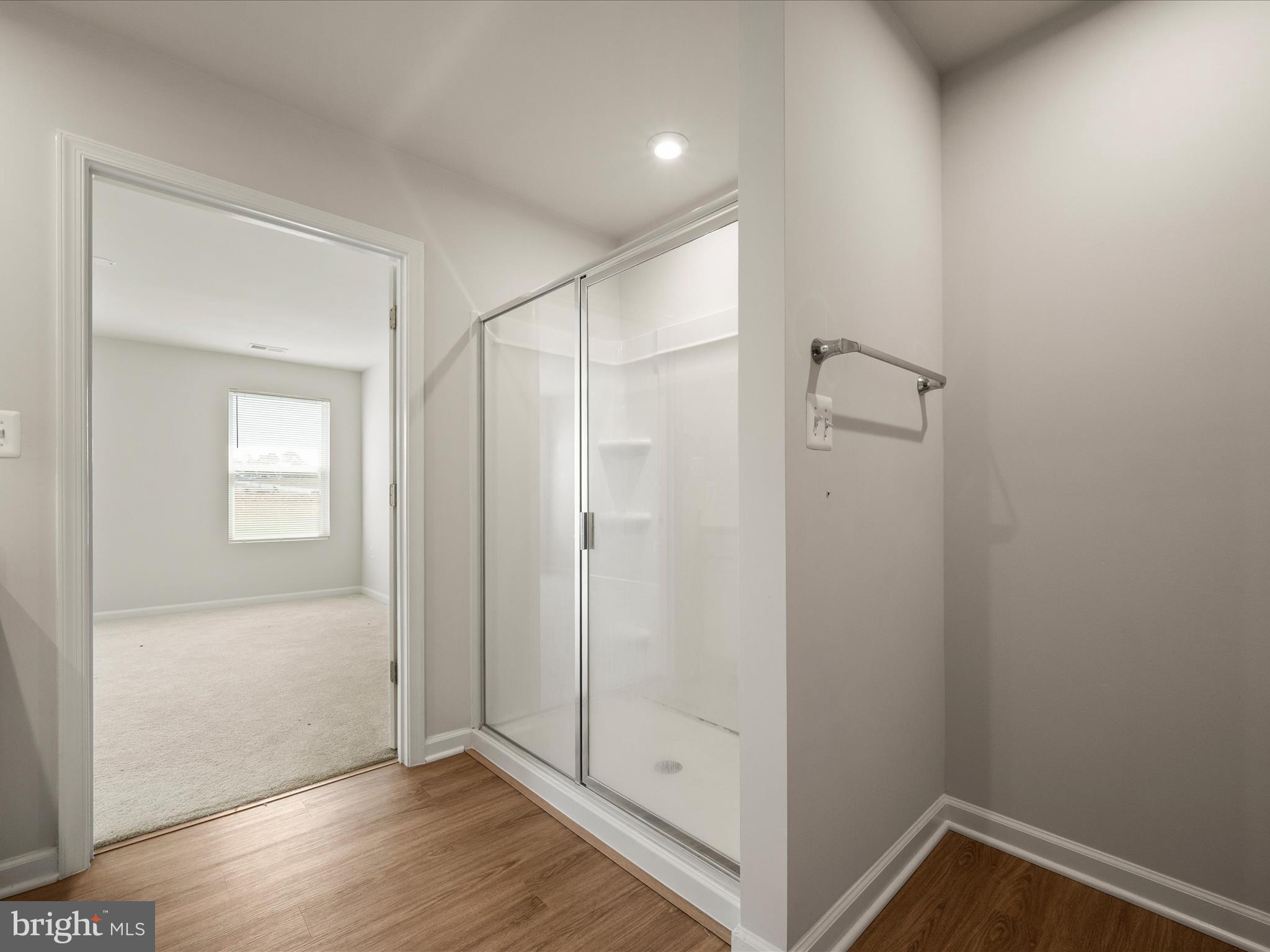 STONE SPRING - Residential