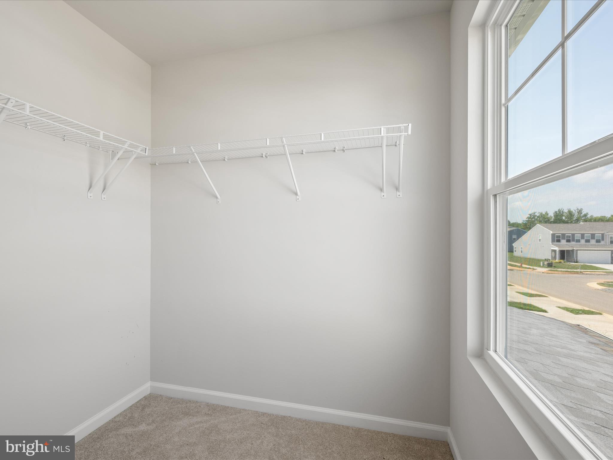 STONE SPRING - Residential