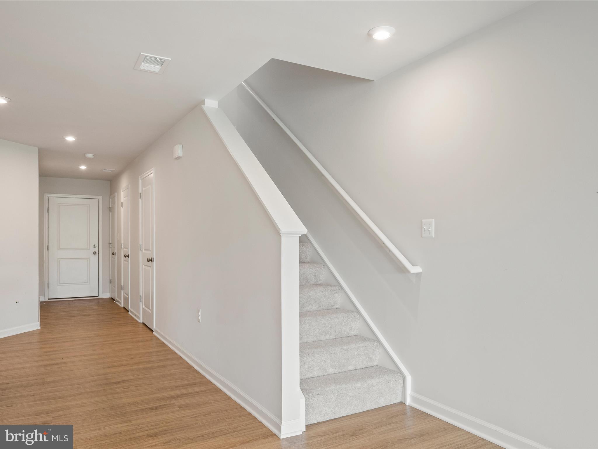 STONE SPRING - Residential