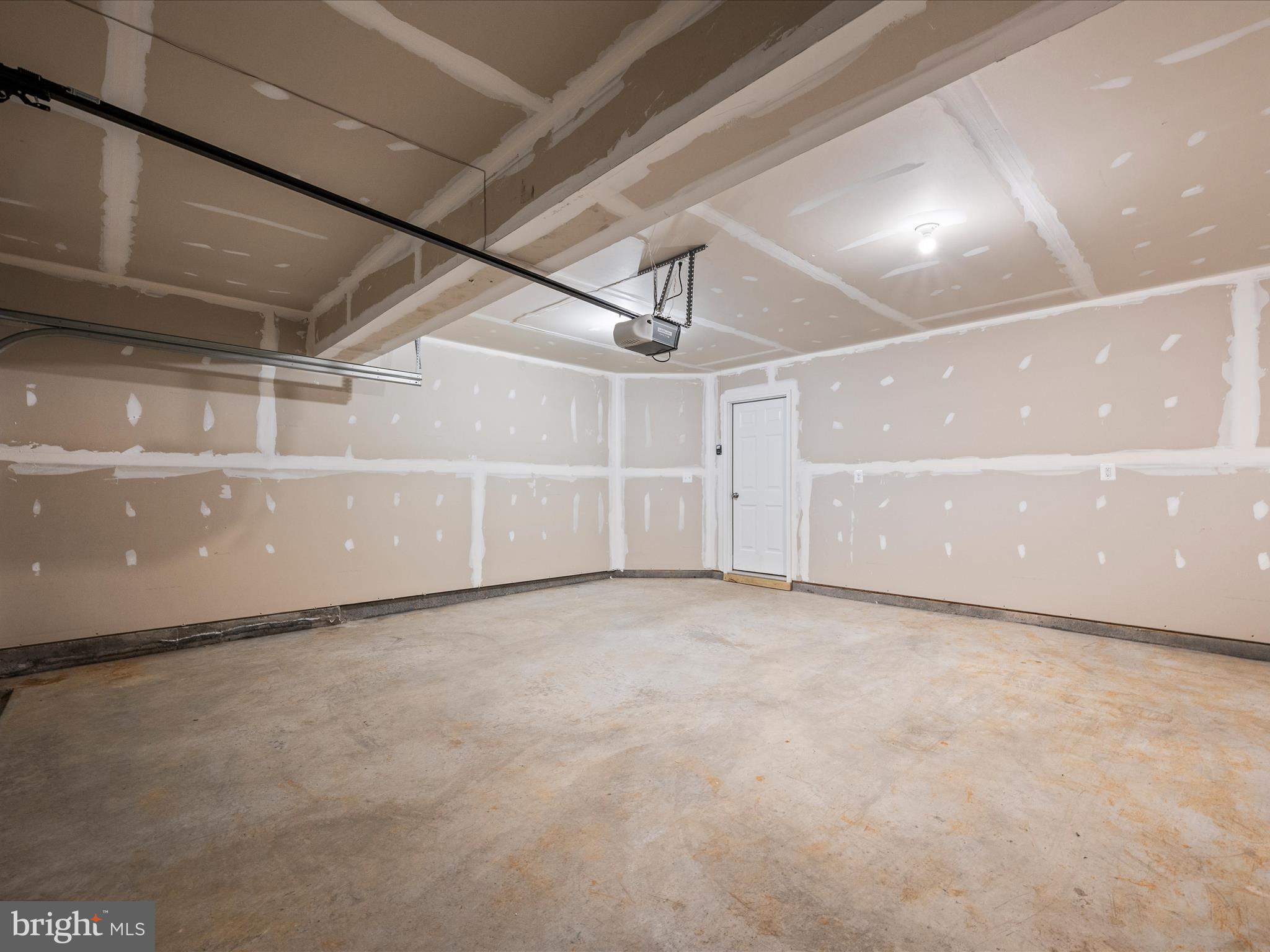 STONE SPRING - Residential