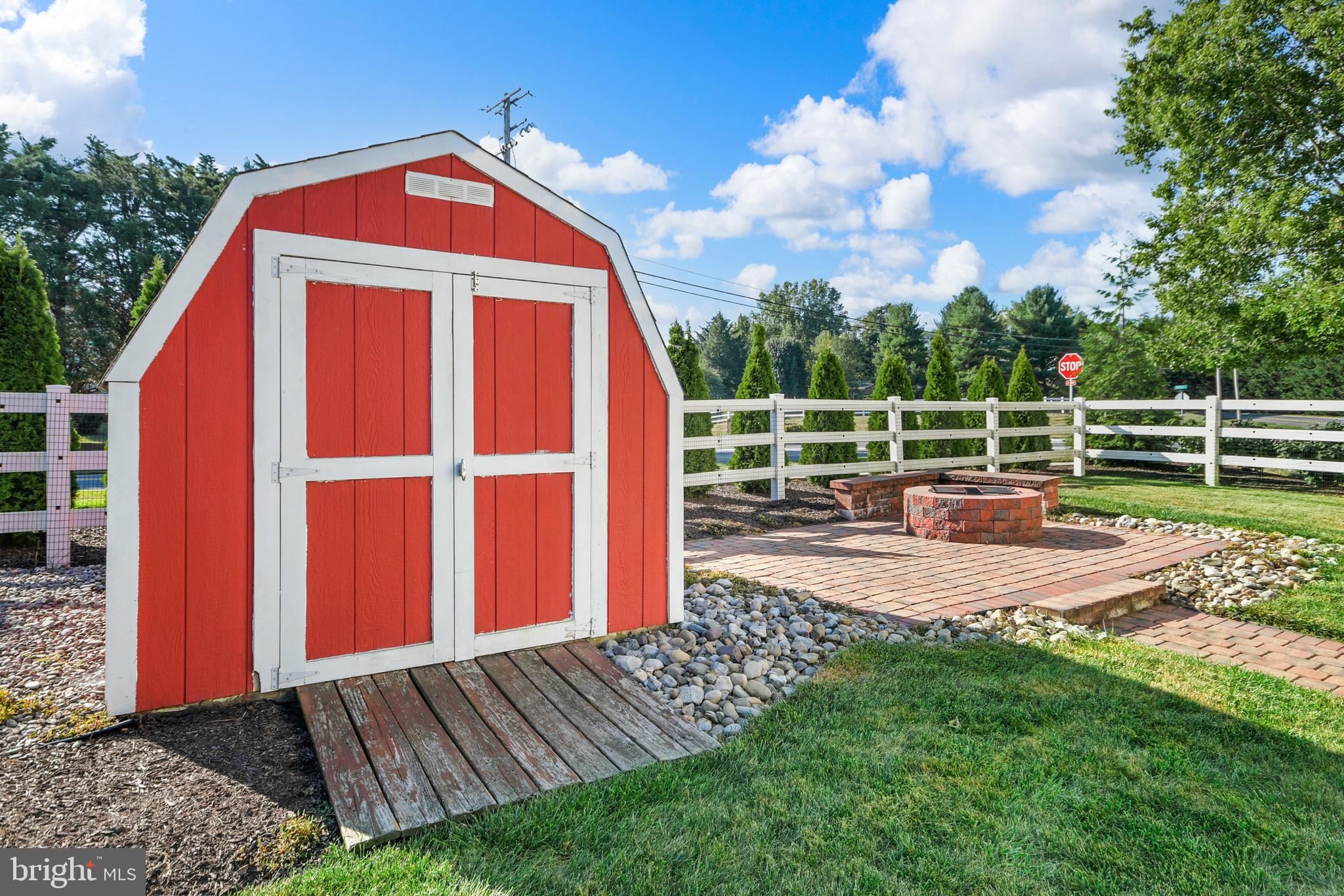 FOXFIELD AT MIDDLETOWN - Residential