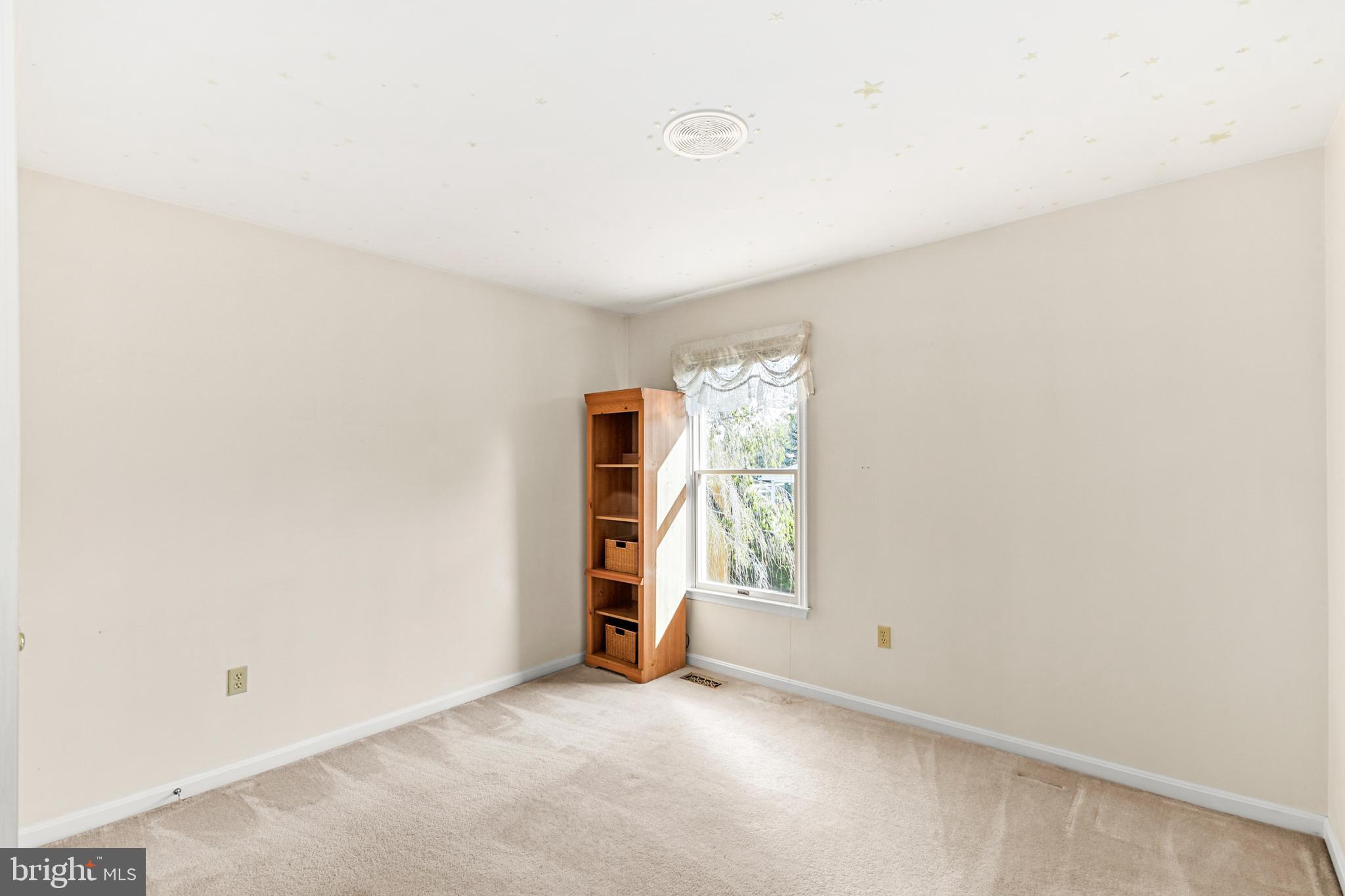 FOXFIELD AT MIDDLETOWN - Residential